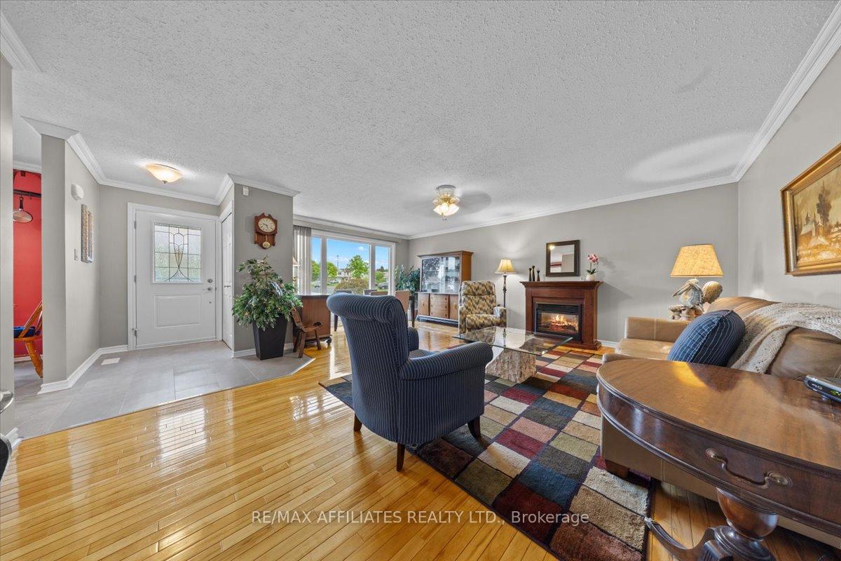 Photo 6 of 285 Mockingbird Drive, Ottawa, Chatelaine Village — HOMEH