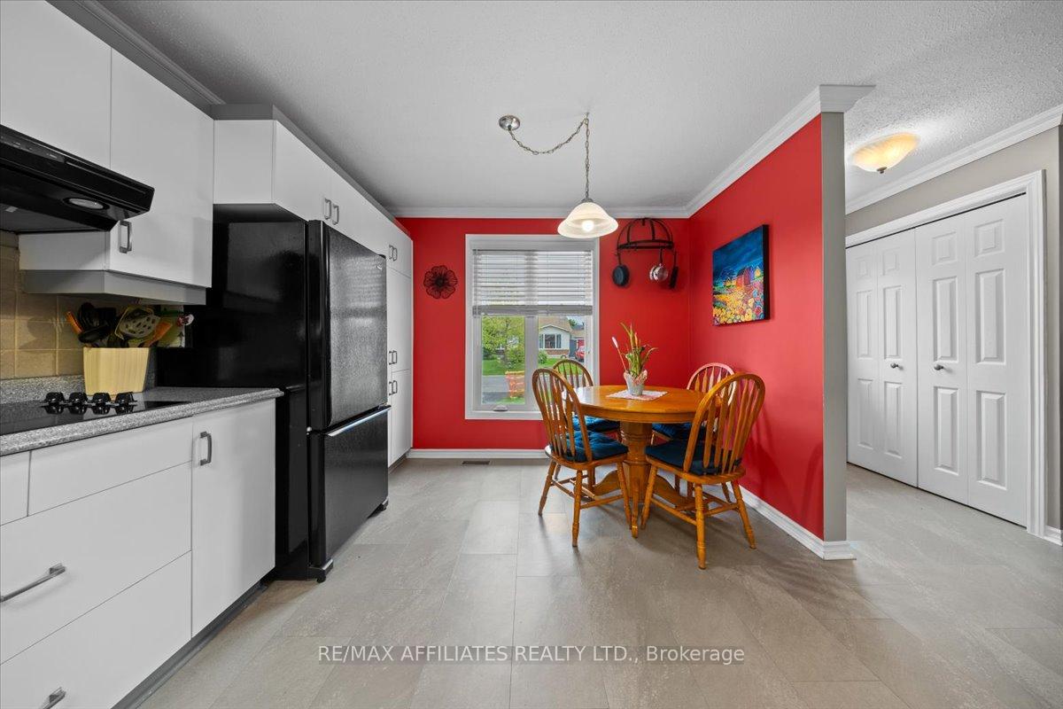 Photo 12 of 285 Mockingbird Drive, Ottawa, Chatelaine Village — HOMEH