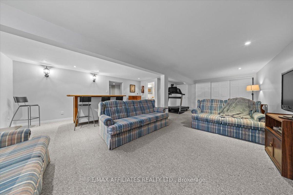 Photo 26 of 285 Mockingbird Drive, Ottawa, Chatelaine Village — HOMEH