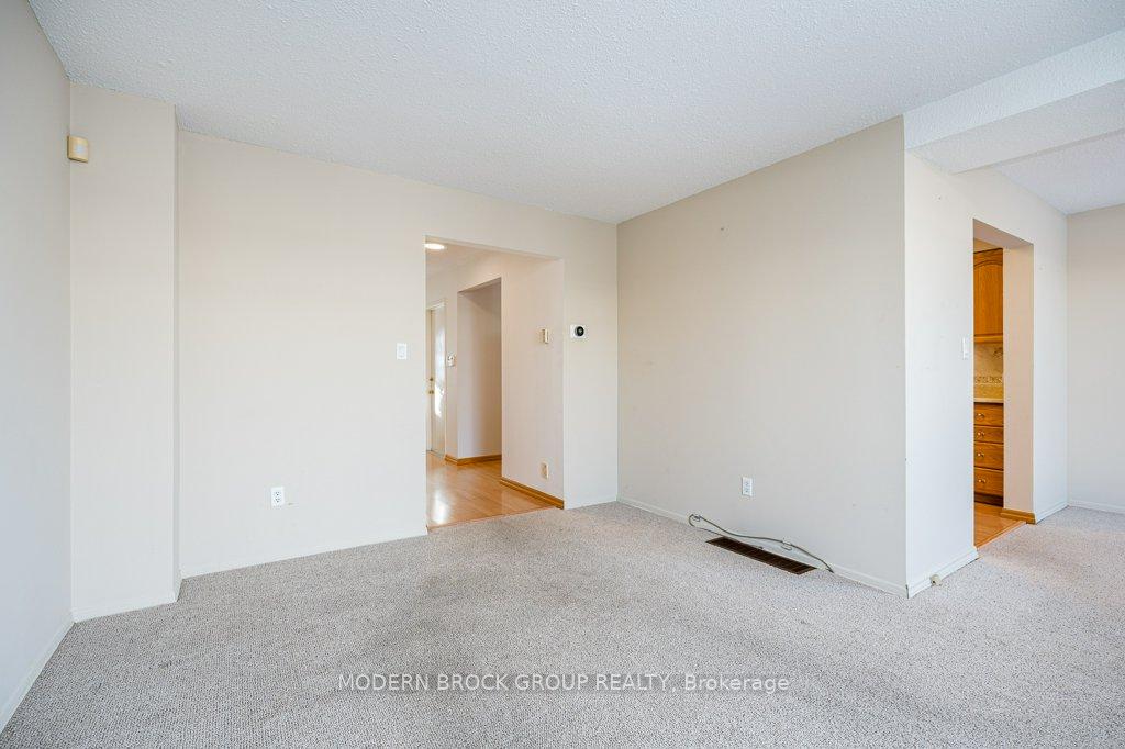 Photo 11 of 13 Bonny Lane, Kingston, Kingston East (Incl Barret Crt) — HOMEH