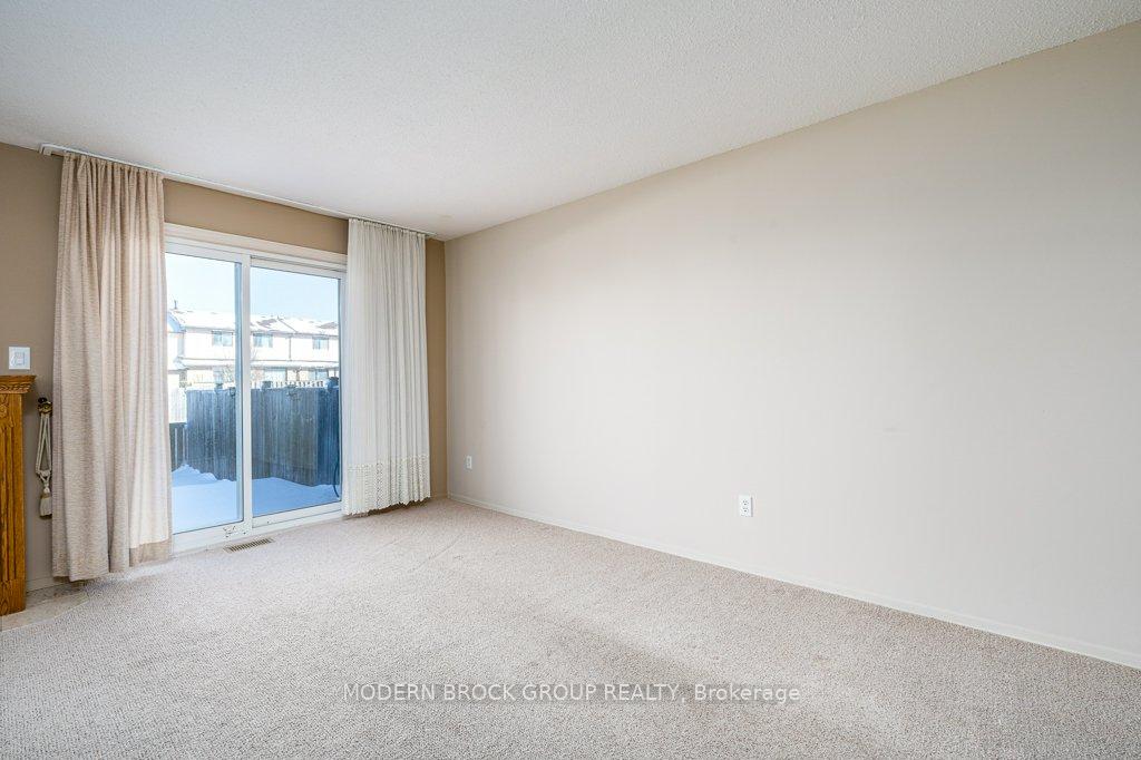 Photo 13 of 13 Bonny Lane, Kingston, Kingston East (Incl Barret Crt) — HOMEH