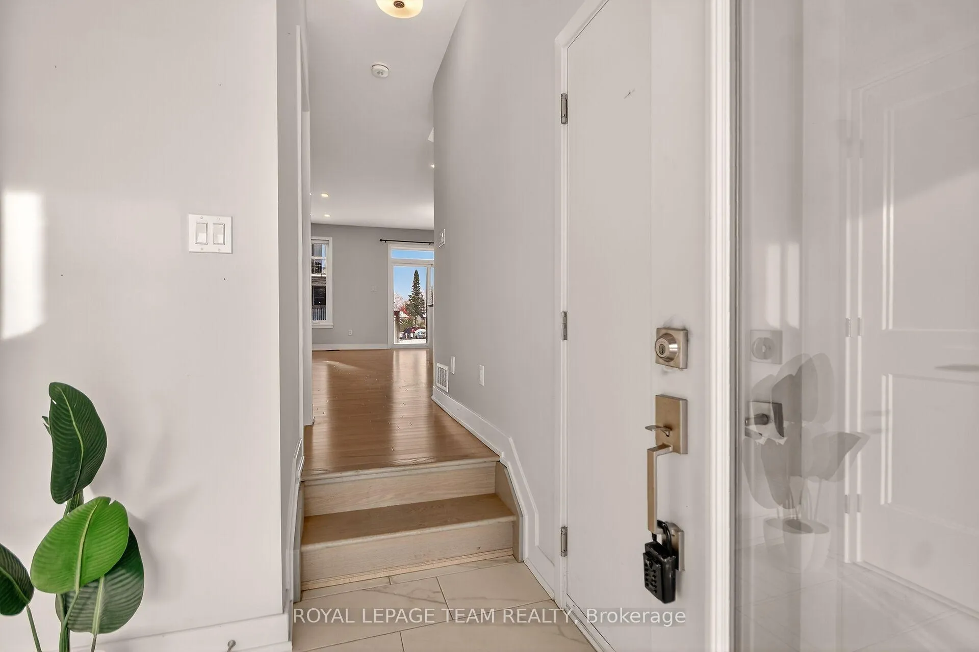 Photo 15 of 23 Morrall Court, Arnprior — HOMEH