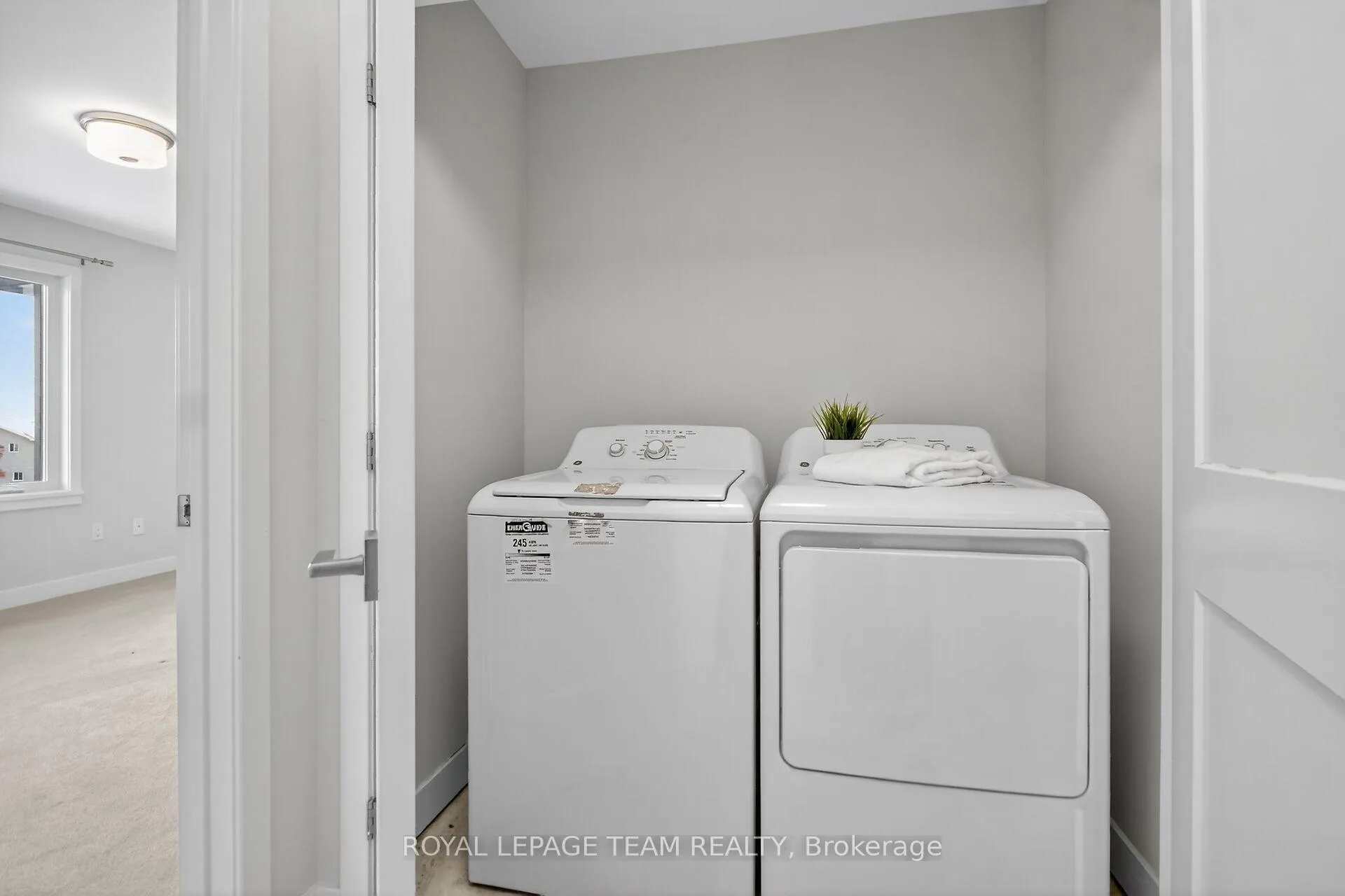 Photo 431 of 23 Morrall Court, Arnprior — HOMEH