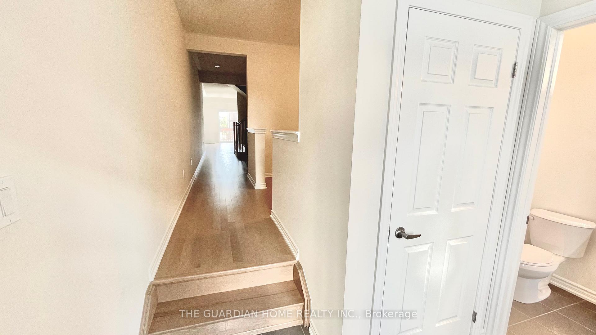 Photo 4 of 705 Catalina Manor, Pickering, Rural Pickering — HOMEH