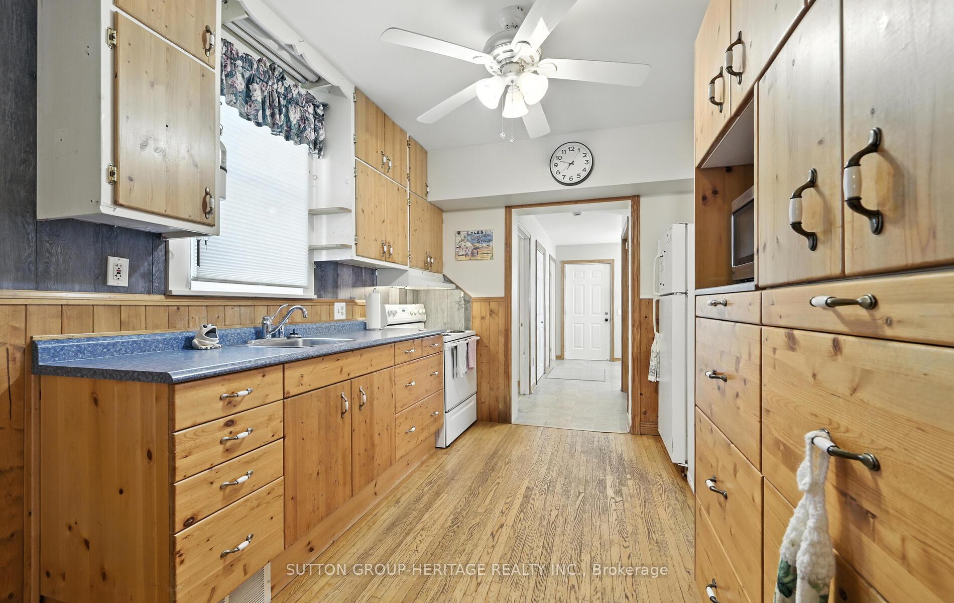 Photo 6 of 170 Alma Street, Oshawa, O'Neill — HOMEH