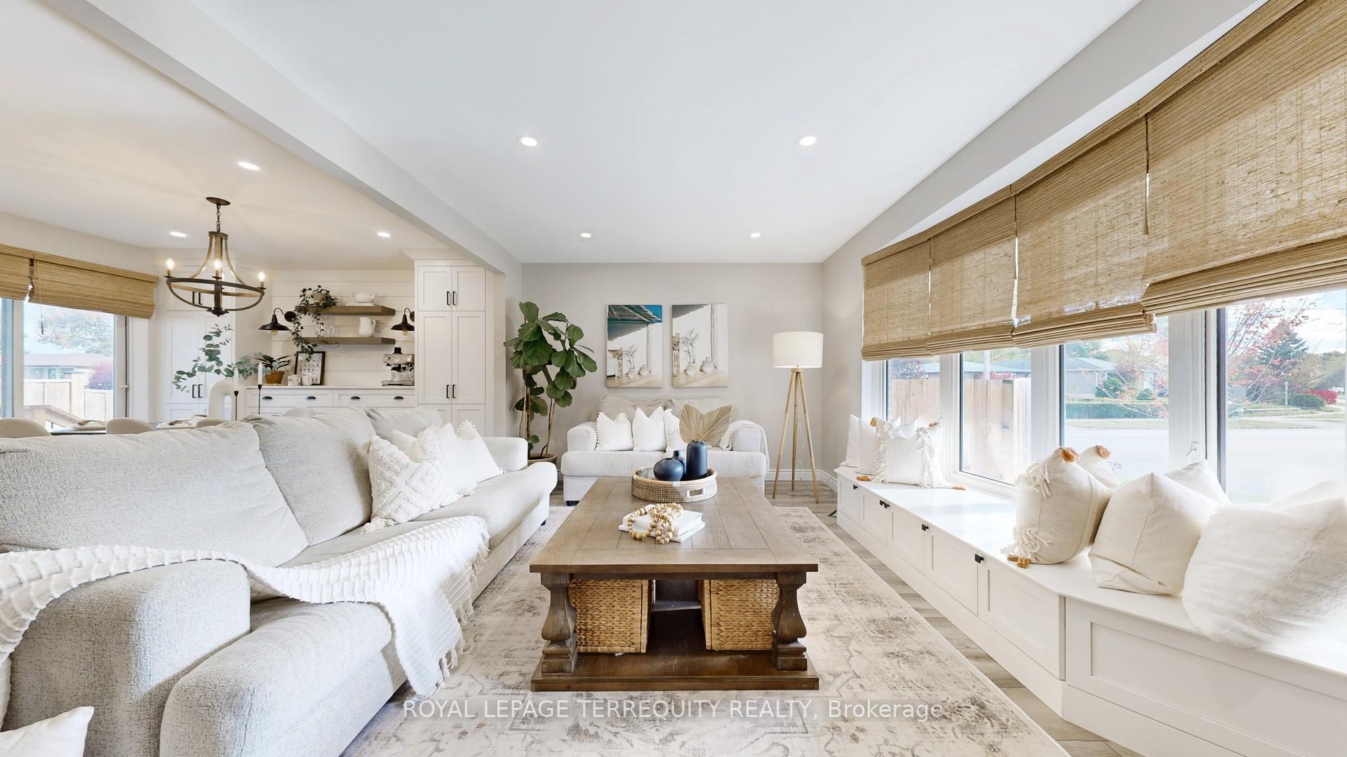 Photo 3 of 848 Liverpool Road, Pickering, Bay Ridges — HOMEH