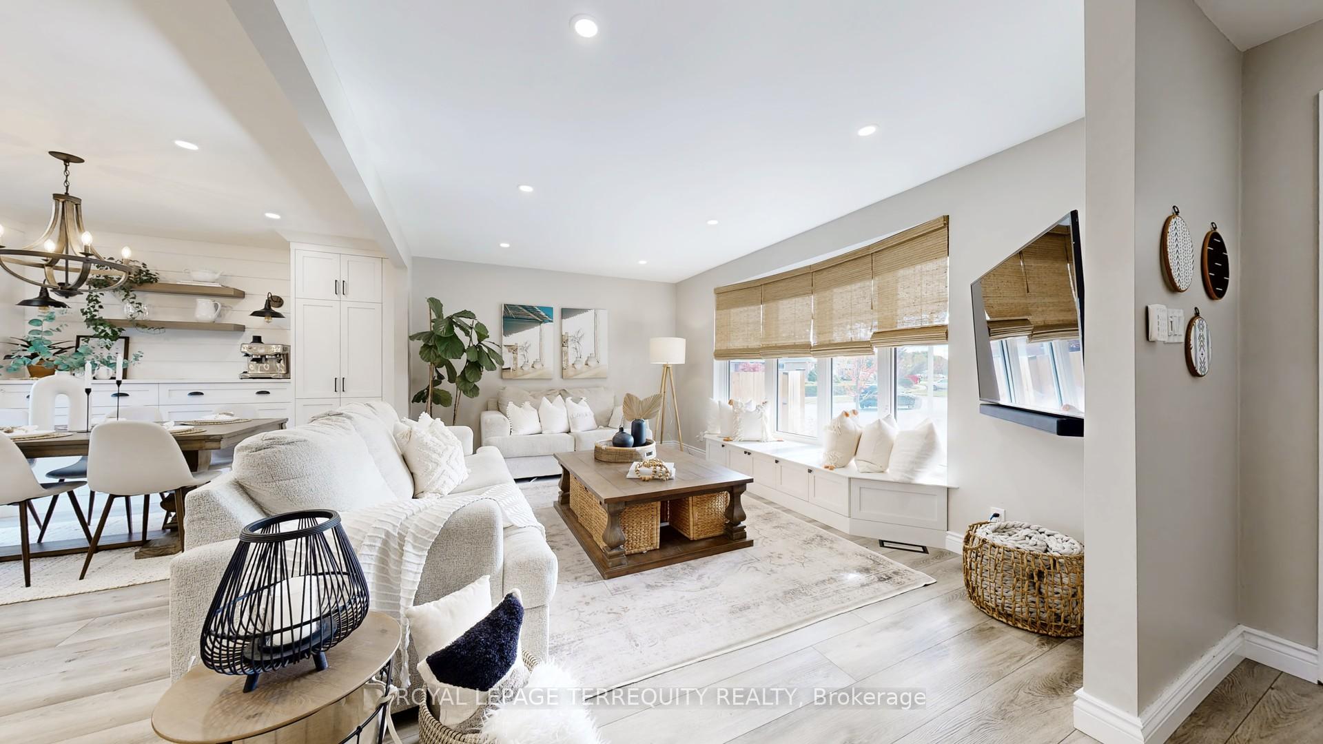 Photo 4 of 848 Liverpool Road, Pickering, Bay Ridges — HOMEH