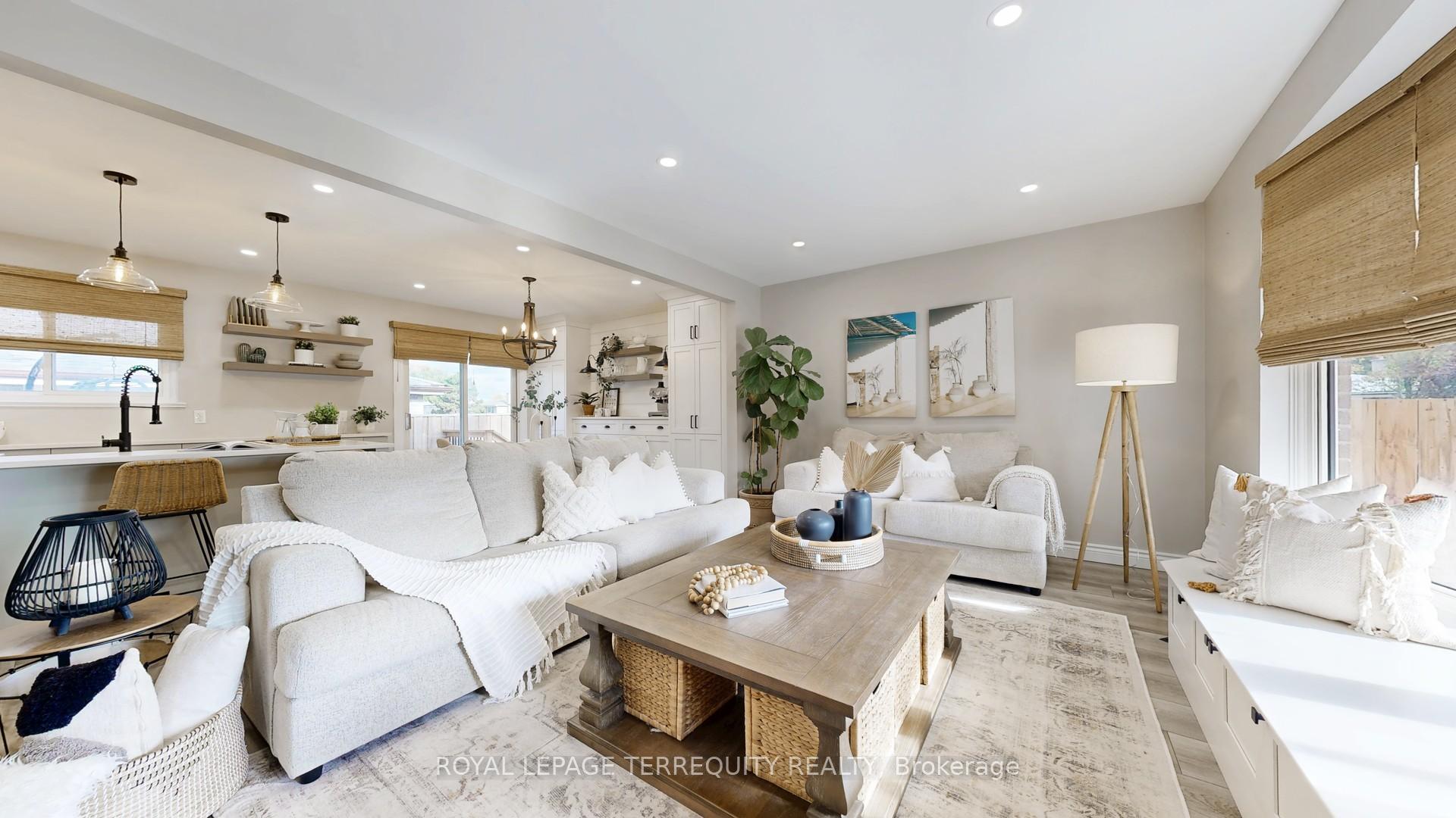 Photo 5 of 848 Liverpool Road, Pickering, Bay Ridges — HOMEH