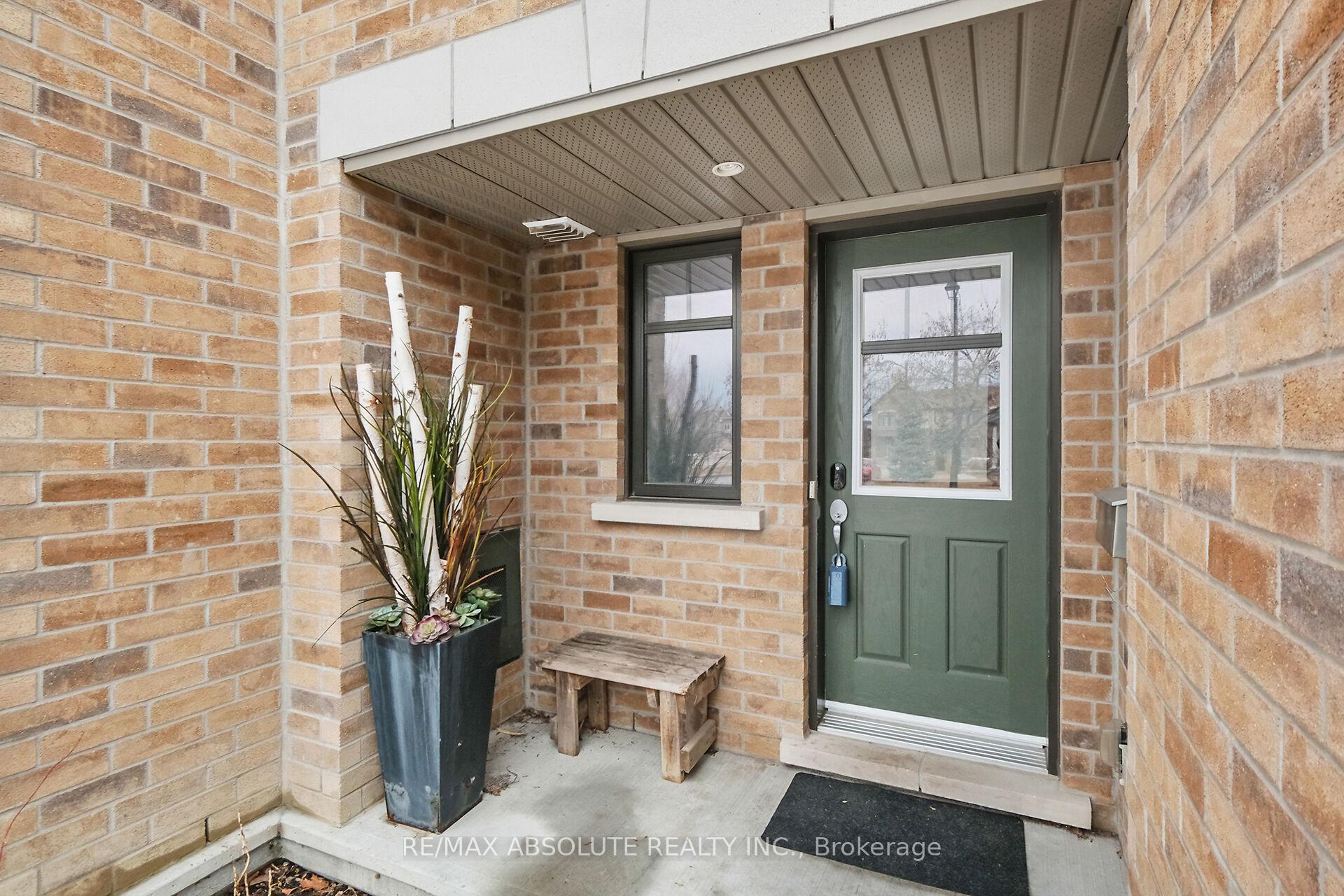 Photo 2 of 575 Petrichor Crescent, Ottawa, Avalon West — HOMEH
