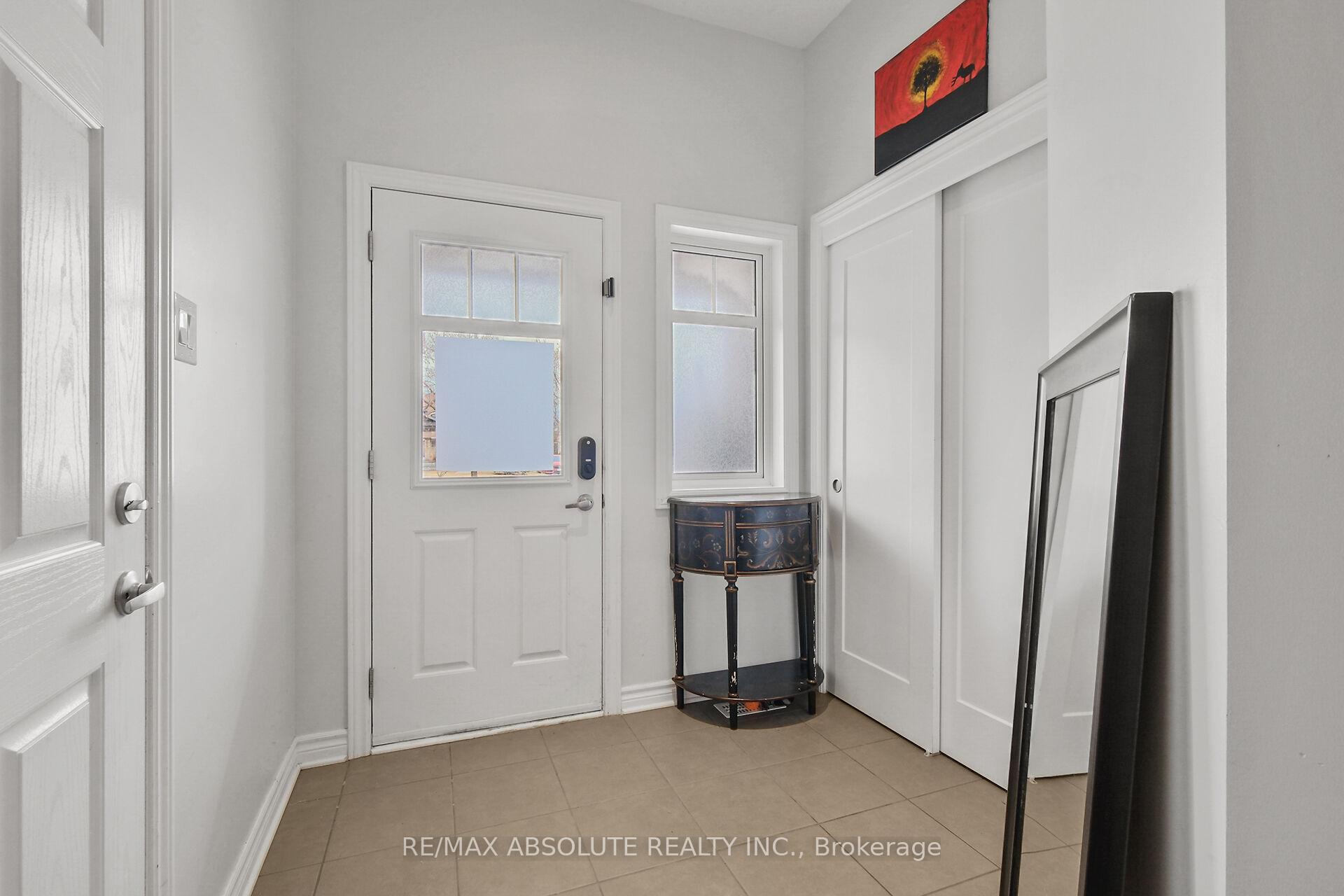 Photo 4 of 575 Petrichor Crescent, Ottawa, Avalon West — HOMEH