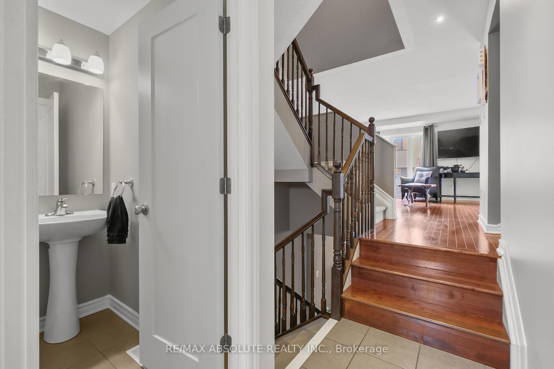 Photo 5 of 575 Petrichor Crescent, Ottawa, Avalon West — HOMEH