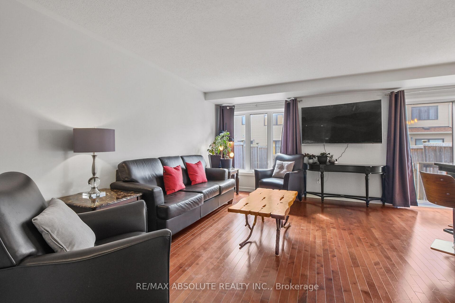 Photo 10 of 575 Petrichor Crescent, Ottawa, Avalon West — HOMEH