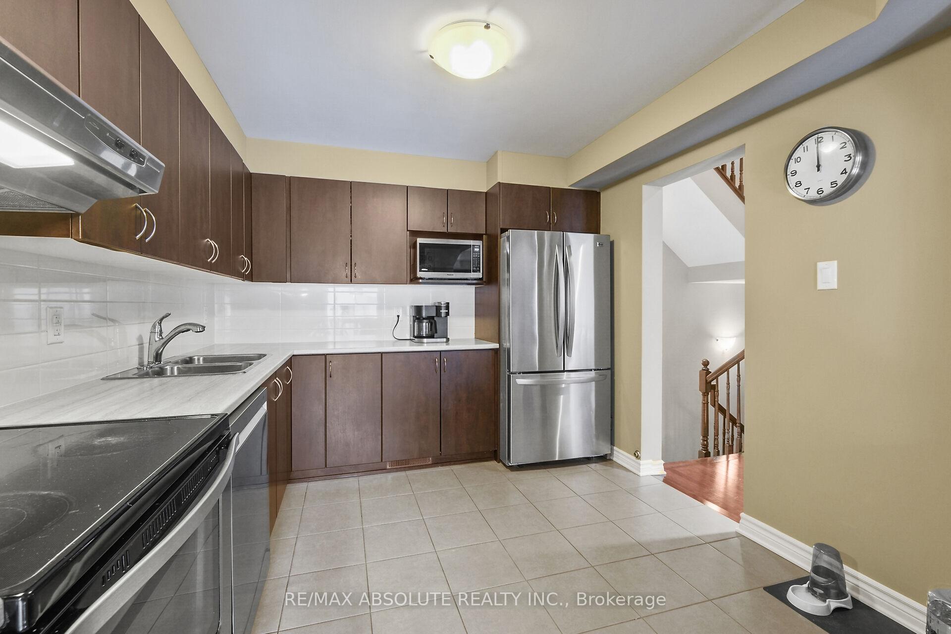 Photo 17 of 575 Petrichor Crescent, Ottawa, Avalon West — HOMEH