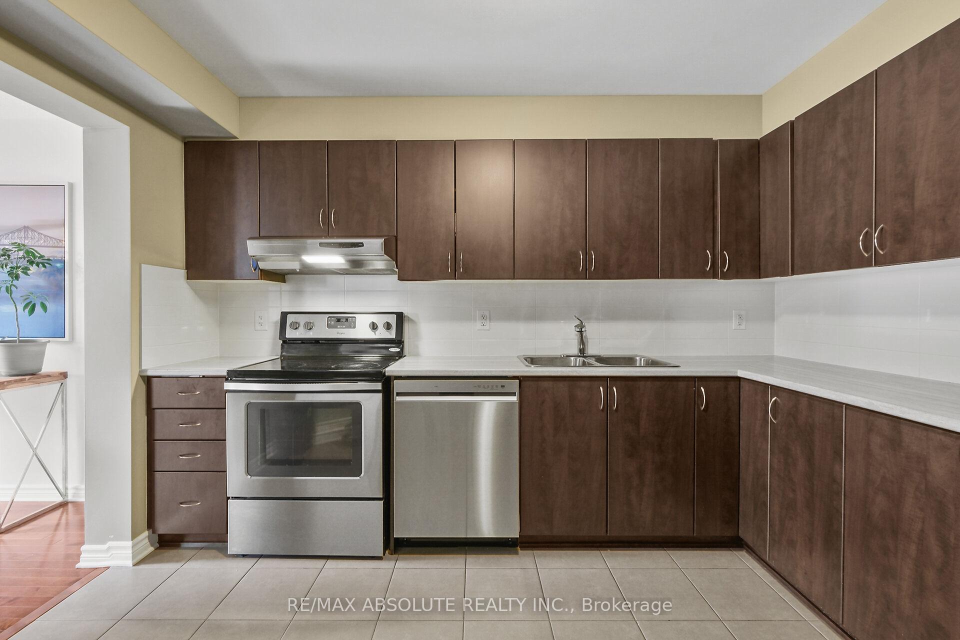 Photo 18 of 575 Petrichor Crescent, Ottawa, Avalon West — HOMEH