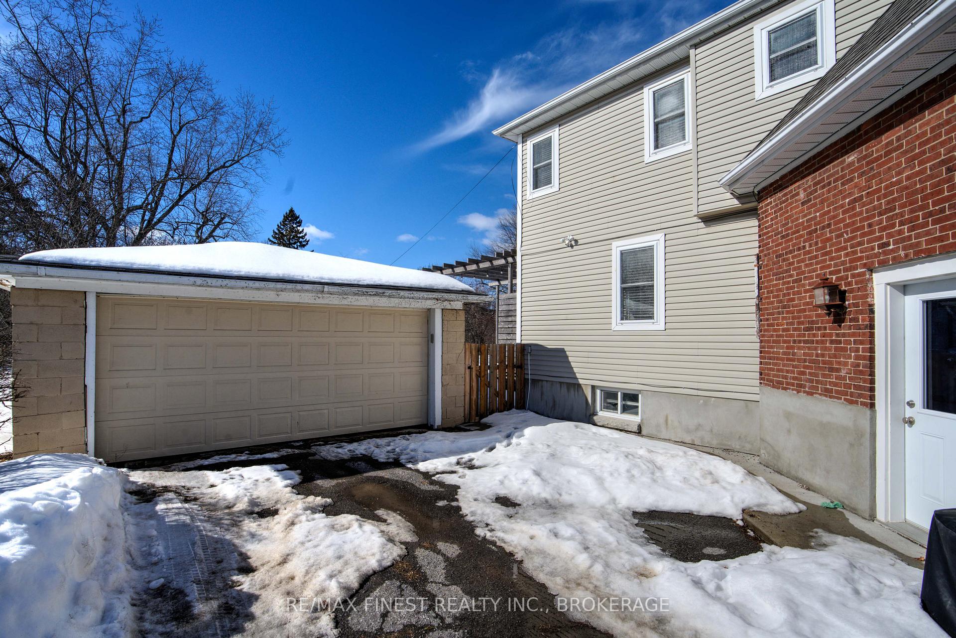Photo 2 of 164 Macdonnell Street, Kingston, Central City East — HOMEH