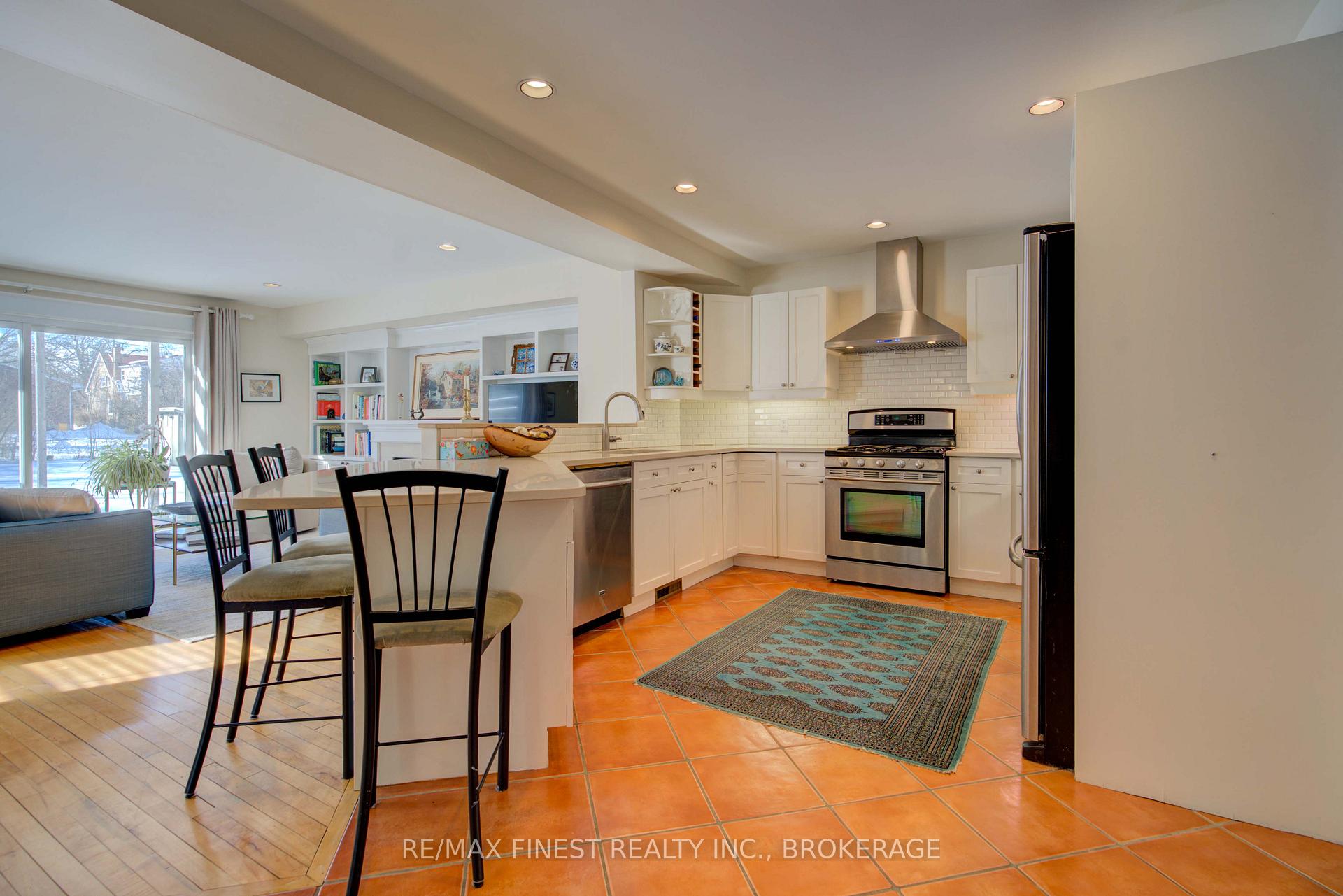 Photo 10 of 164 Macdonnell Street, Kingston, Central City East — HOMEH