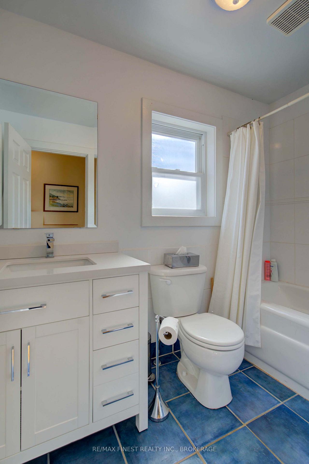 Photo 27 of 164 Macdonnell Street, Kingston, Central City East — HOMEH