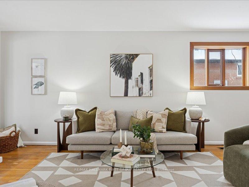 Photo 6 of 852 Bem Avenue, Pickering, Bay Ridges — HOMEH