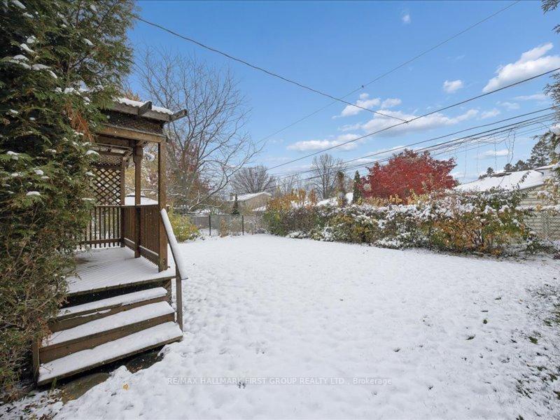 Photo 19 of 852 Bem Avenue, Pickering, Bay Ridges — HOMEH