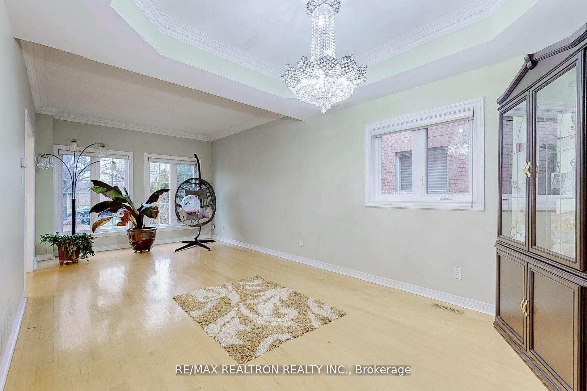 Photo 6 of 1139 Gossamer Drive, Pickering, Liverpool — HOMEH