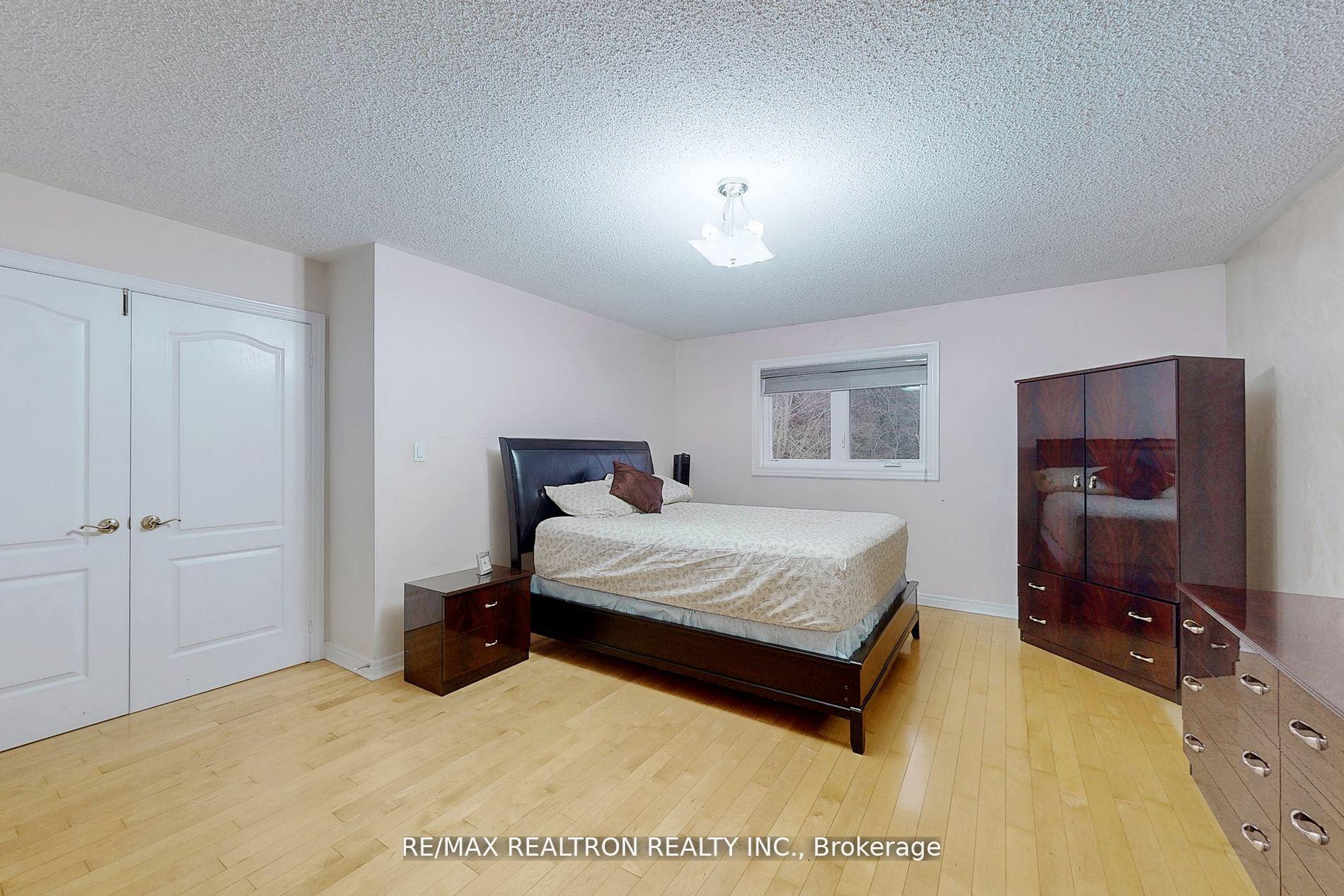 Photo 19 of 1139 Gossamer Drive, Pickering, Liverpool — HOMEH