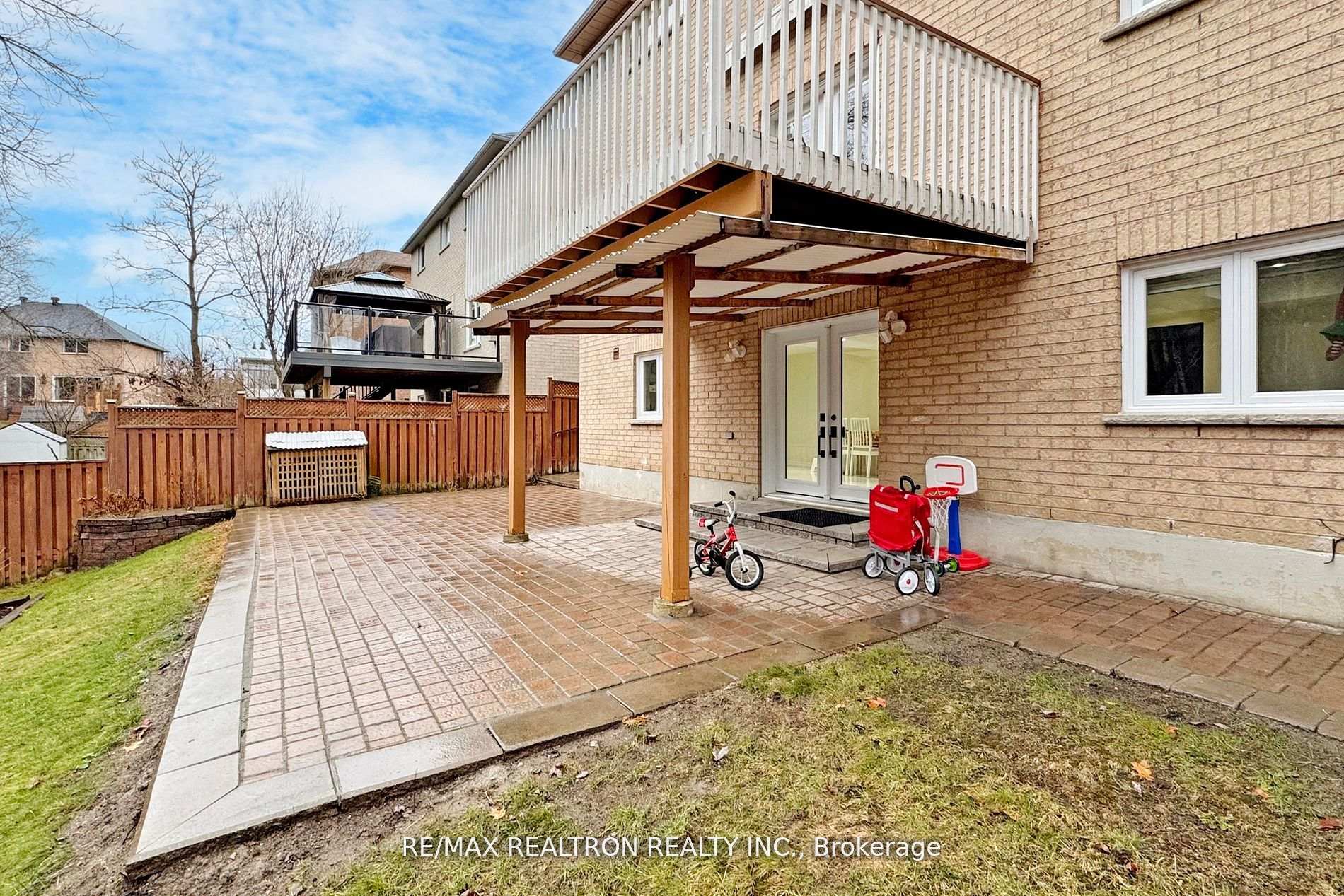 Photo 27 of 1139 Gossamer Drive, Pickering, Liverpool — HOMEH