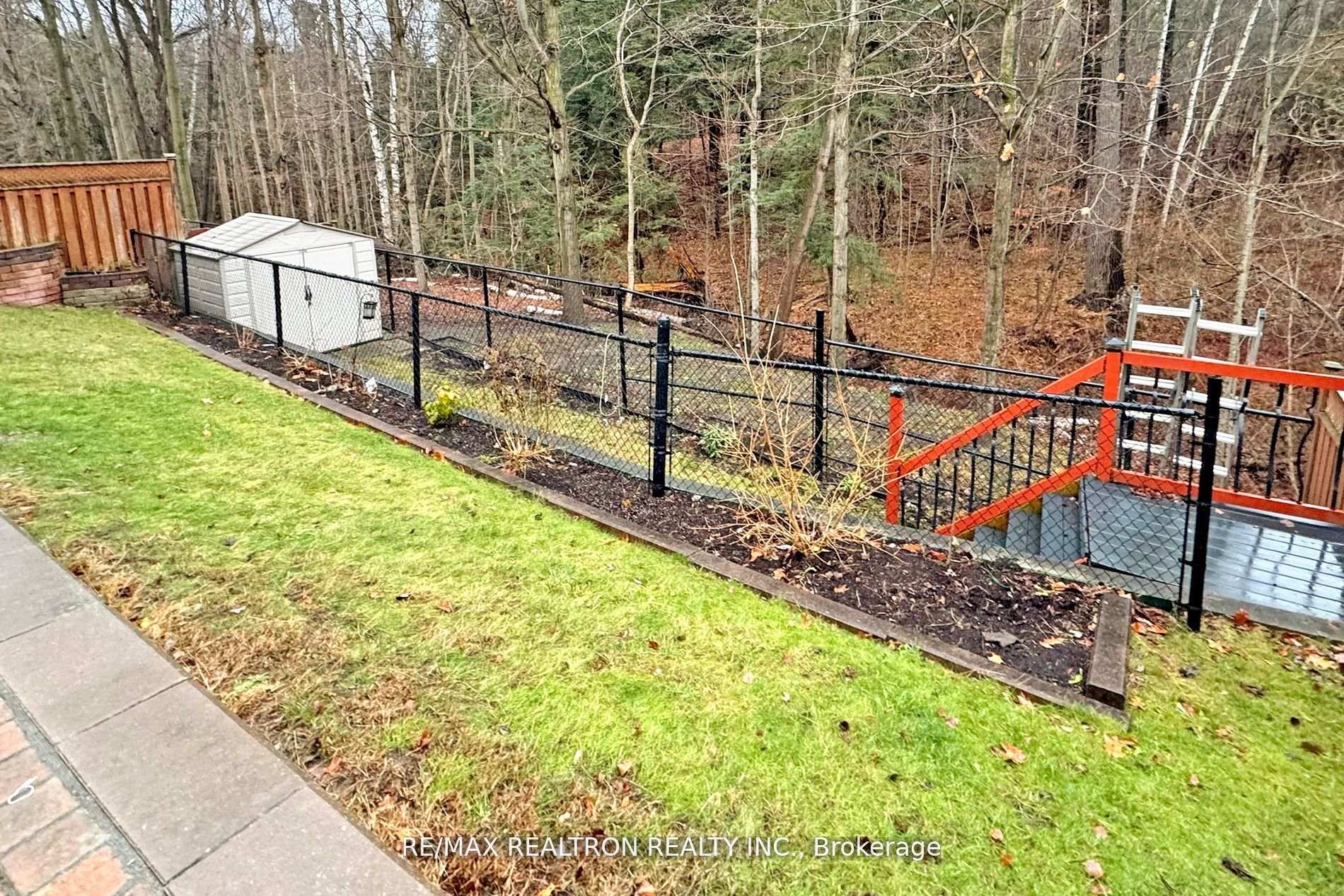 Photo 30 of 1139 Gossamer Drive, Pickering, Liverpool — HOMEH