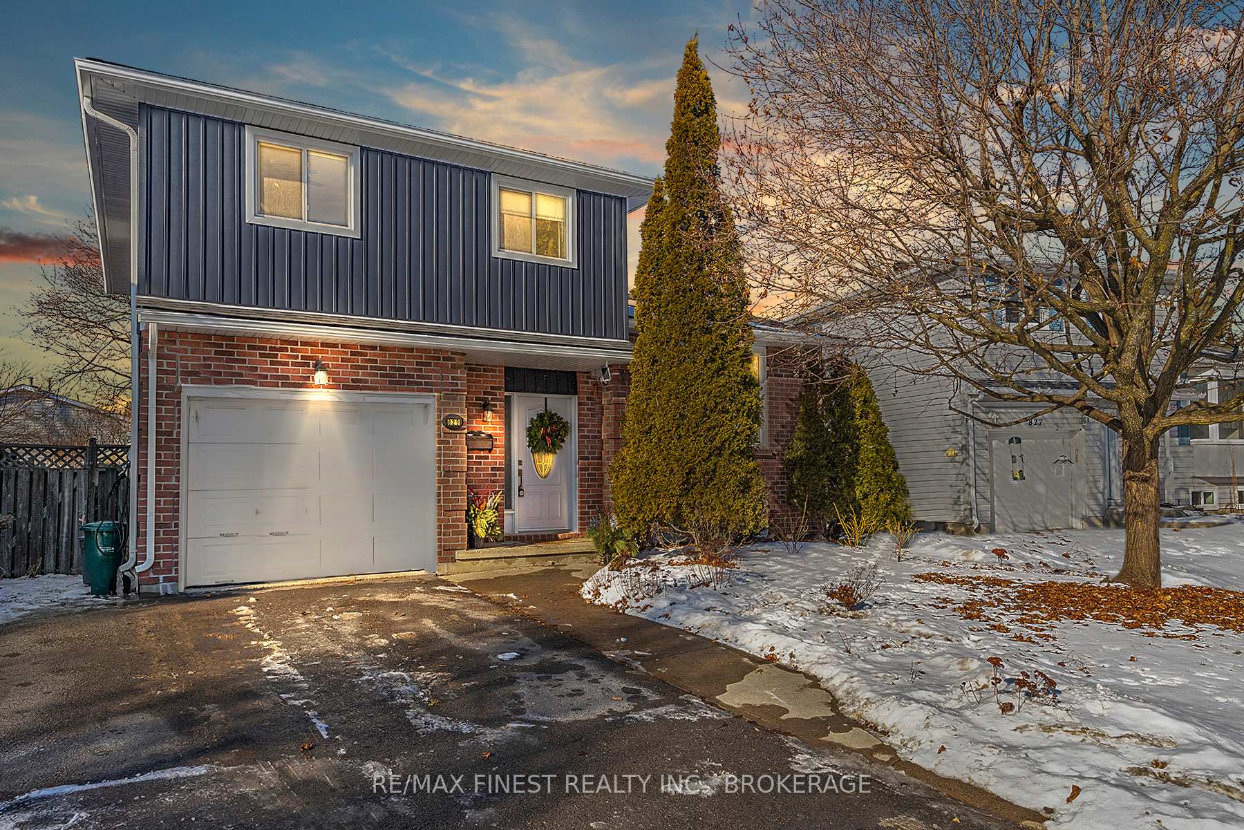 Front of 829 Larchwood Crescent