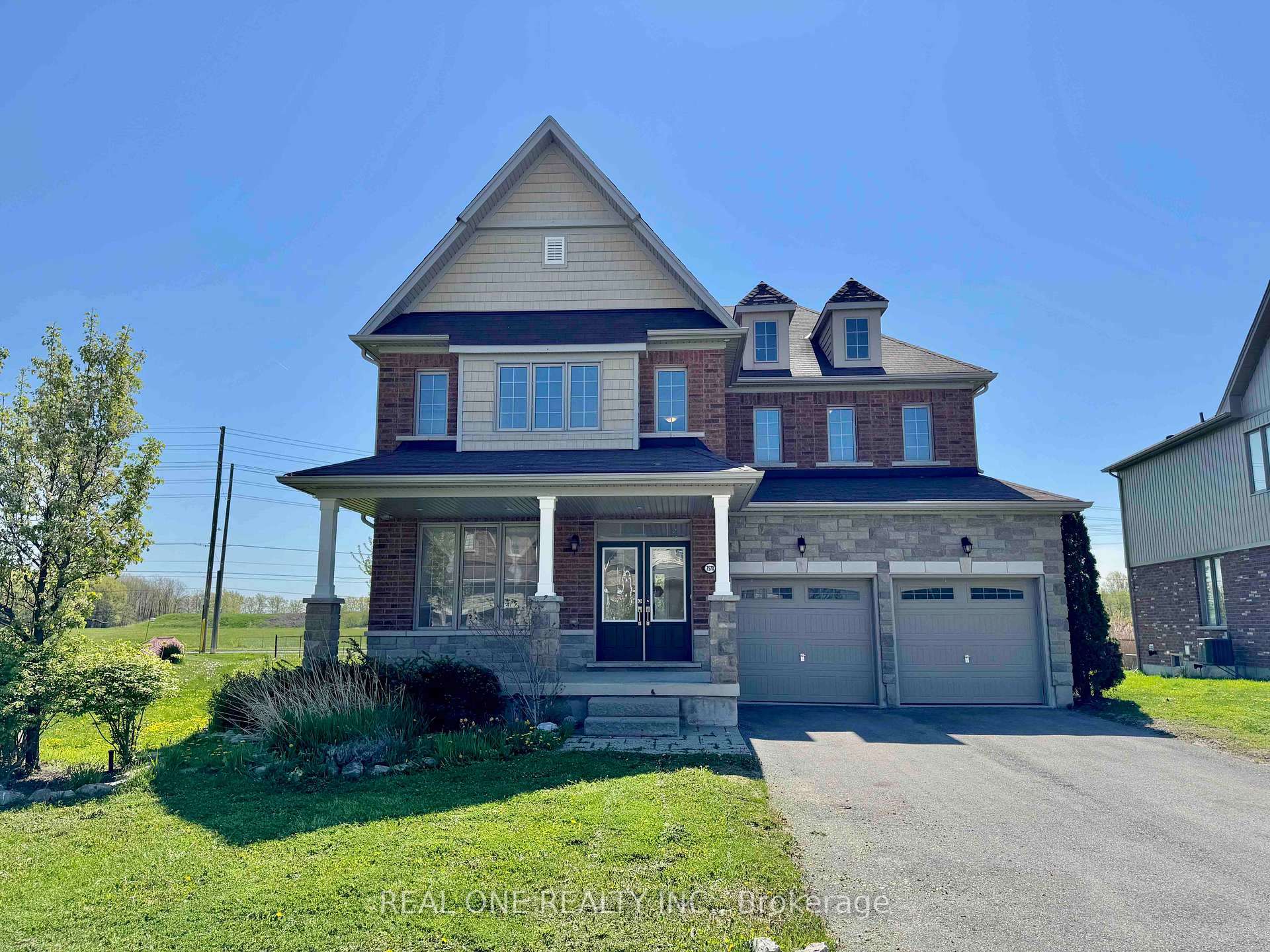 Front of 7570 Goldenrod Trail