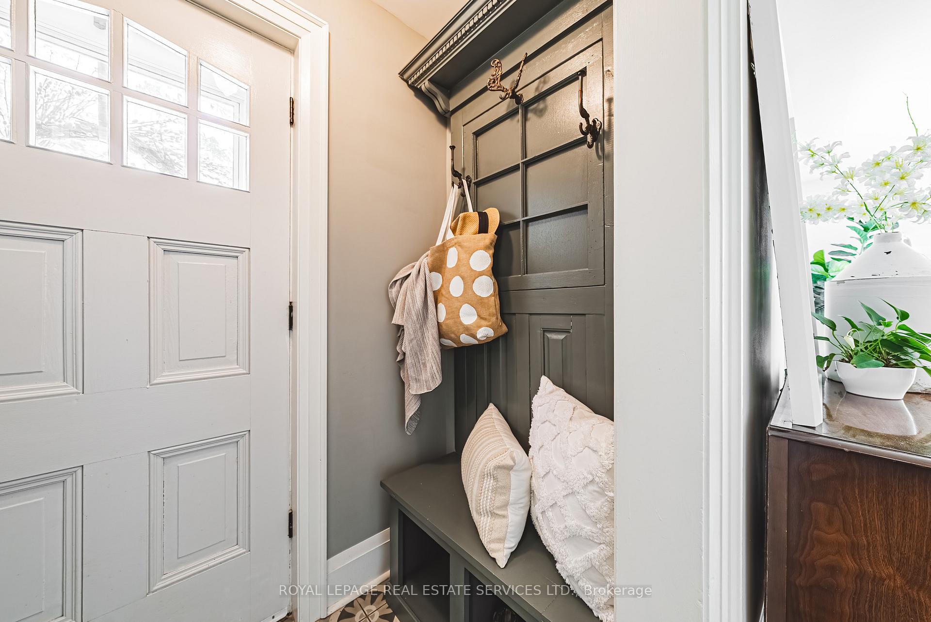 Photo 4 of 173 Campbell Avenue E, Milton, Campbellville — HOMEH