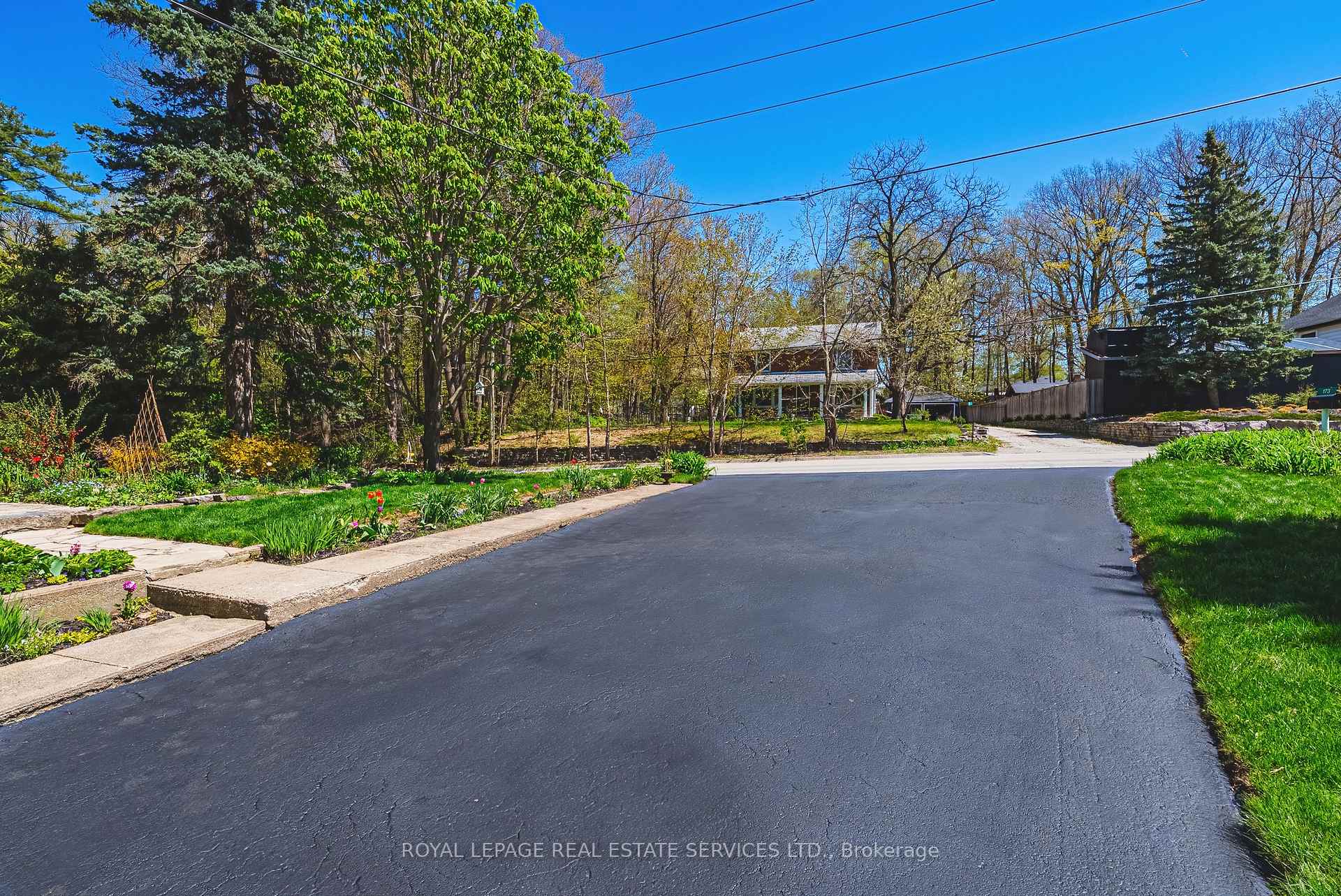 Photo 32 of 173 Campbell Avenue E, Milton, Campbellville — HOMEH