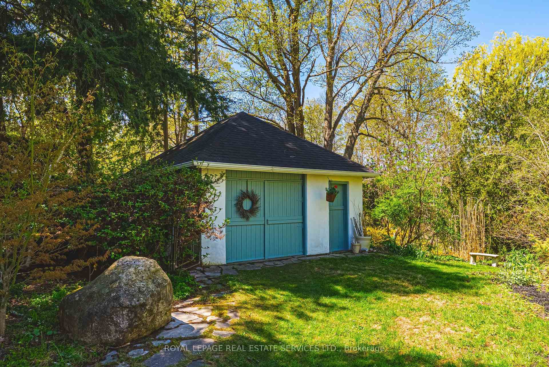 Photo 35 of 173 Campbell Avenue E, Milton, Campbellville — HOMEH