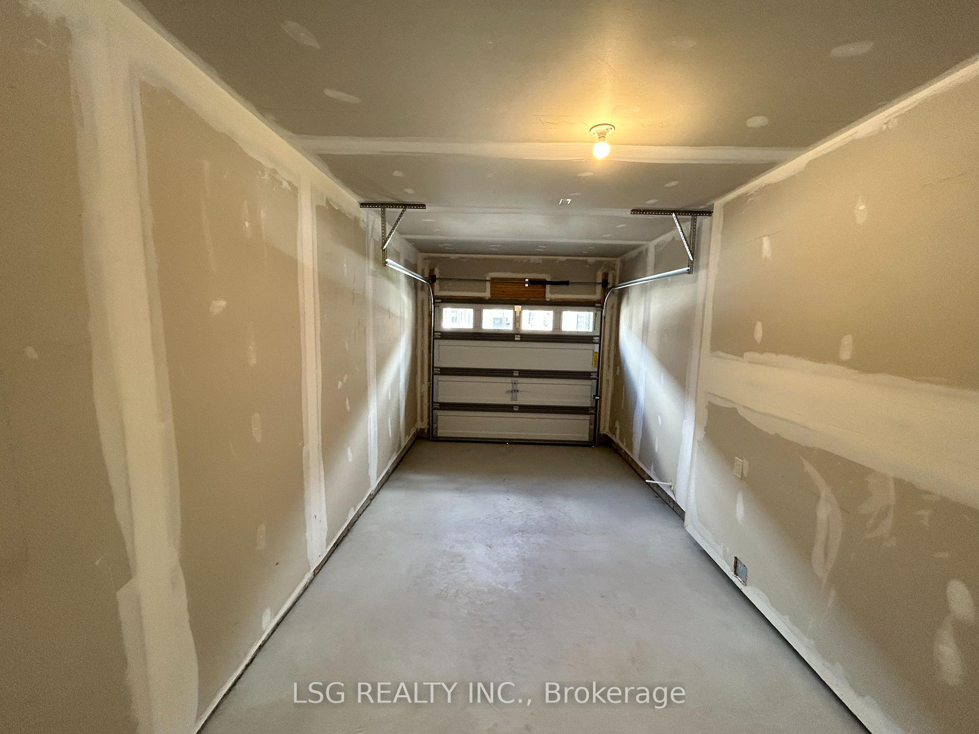 Photo 11 of 2988 Gatestone Path, Pickering, Rural Pickering — HOMEH