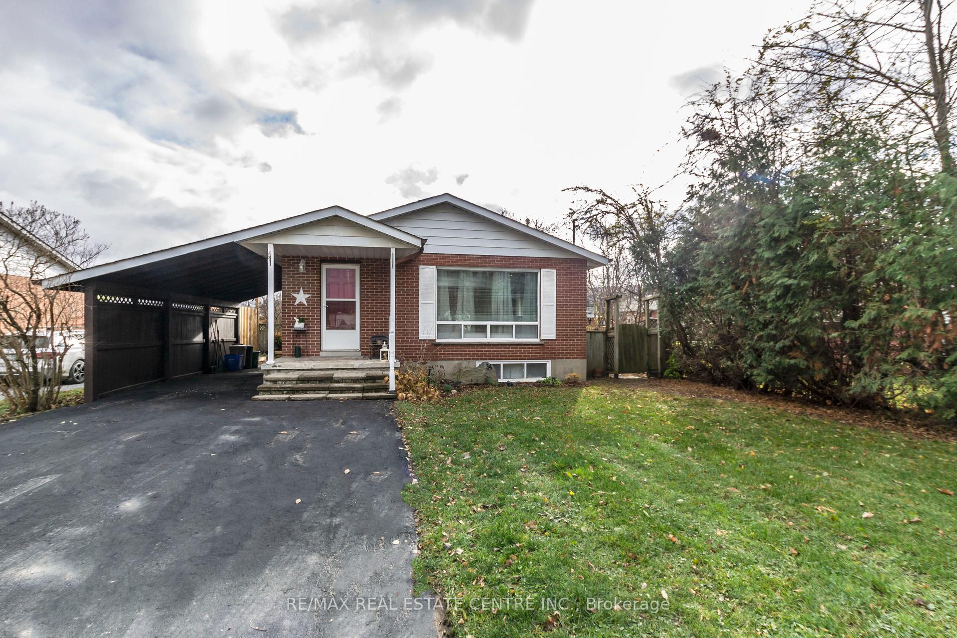 Front of 34 Milton Heights Crescent