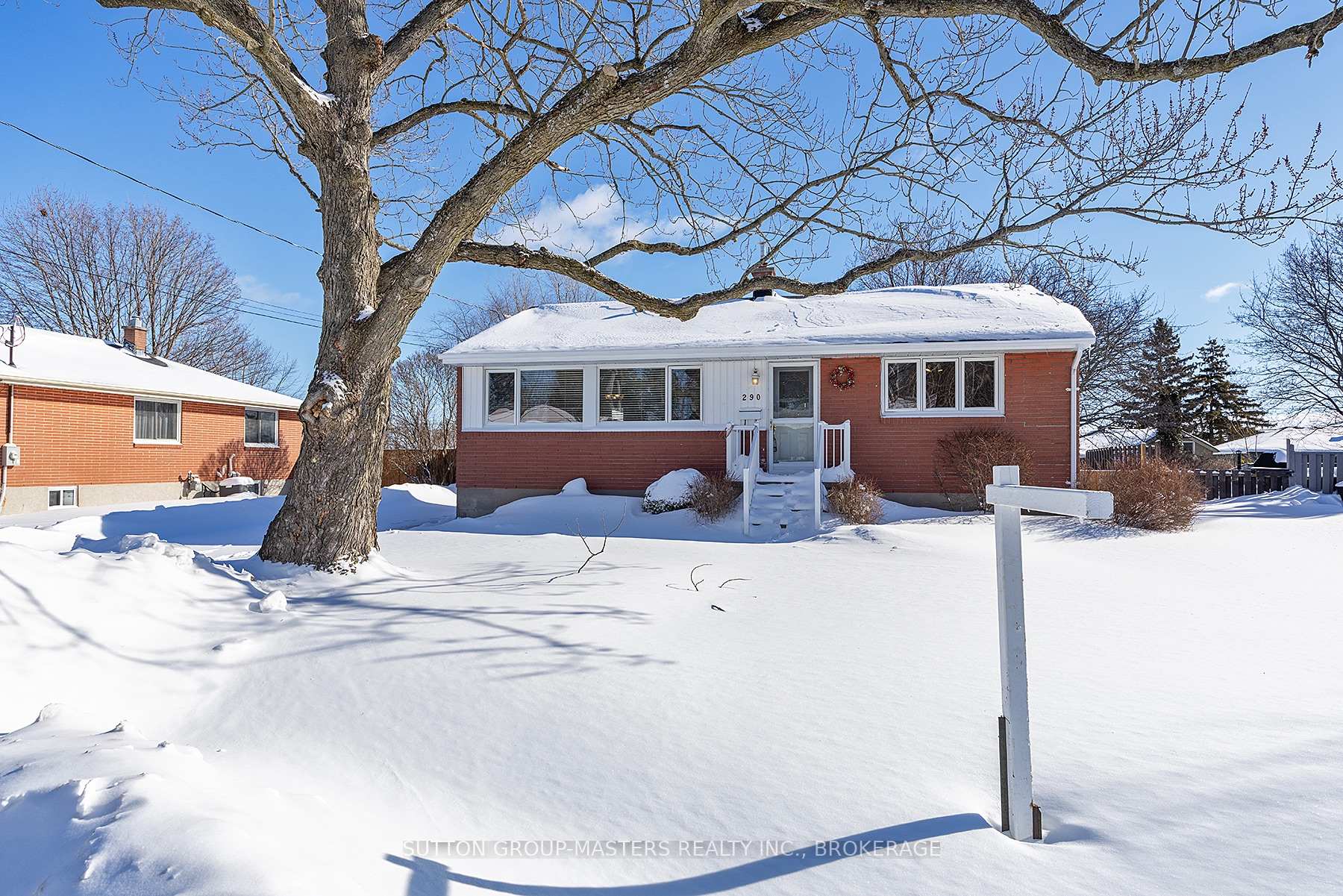 Photo 3 of 290 Meadowcrest Road, Kingston, City Southwest — HOMEH