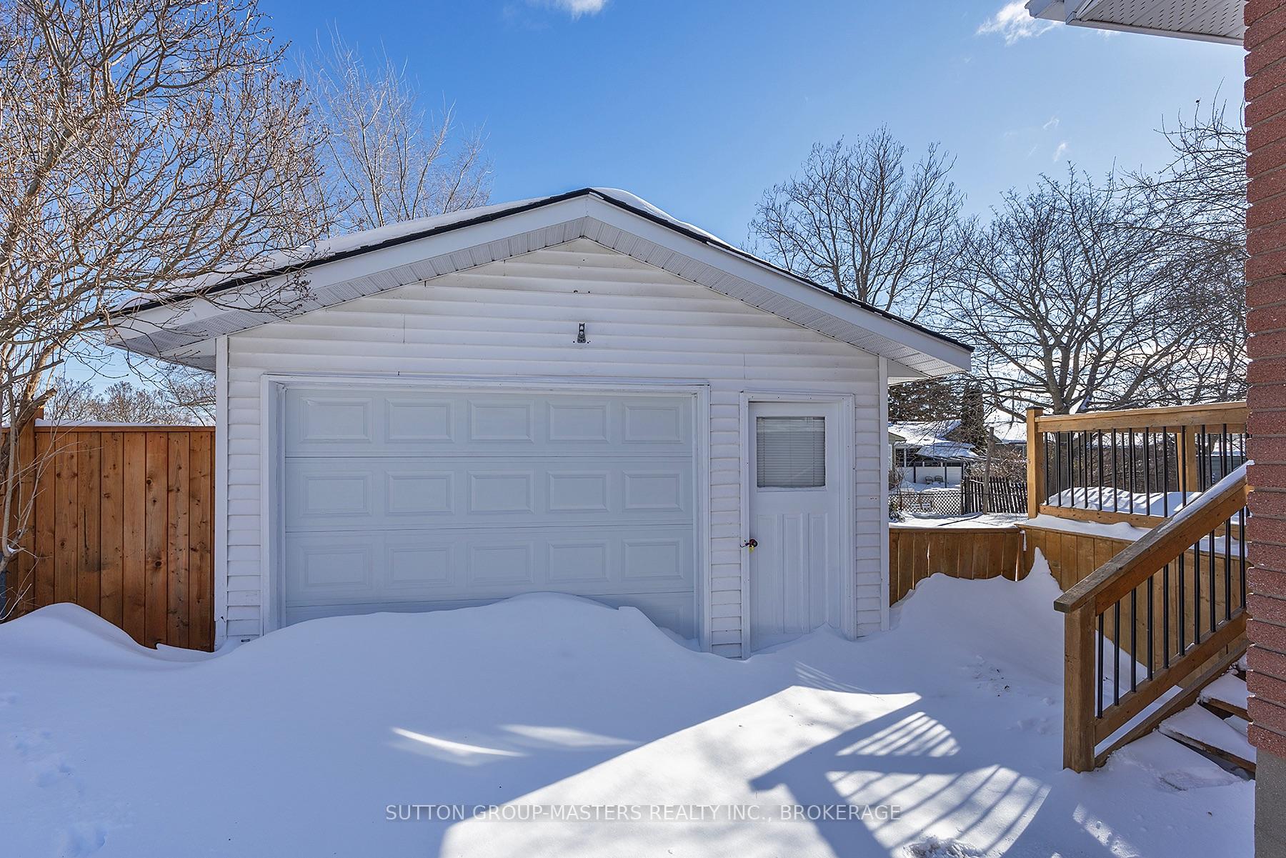 Photo 5 of 290 Meadowcrest Road, Kingston, City Southwest — HOMEH