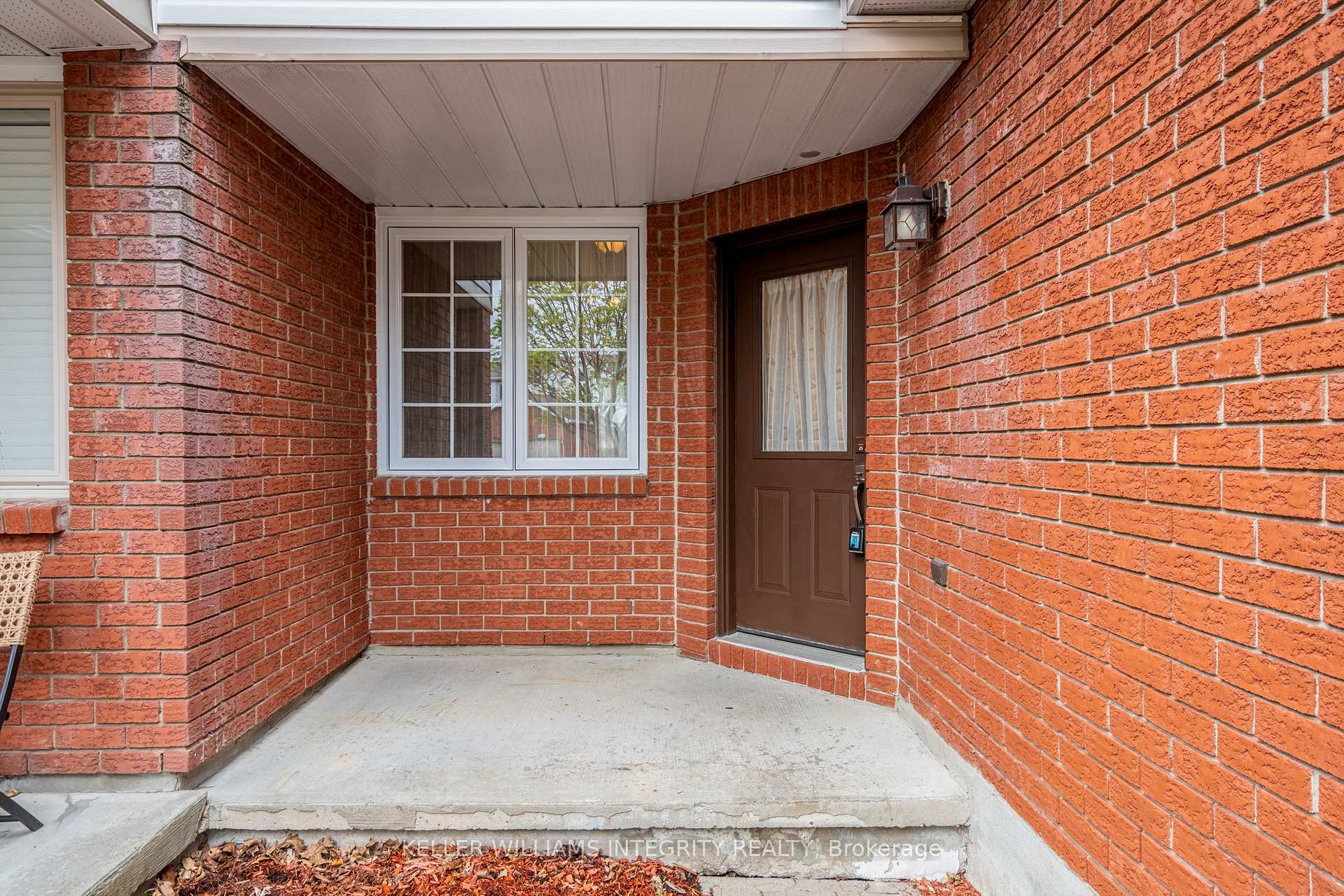 Photo 3 of 1450 Corsham Avenue, Ottawa, Fallingbrook/Pineridge — HOMEH