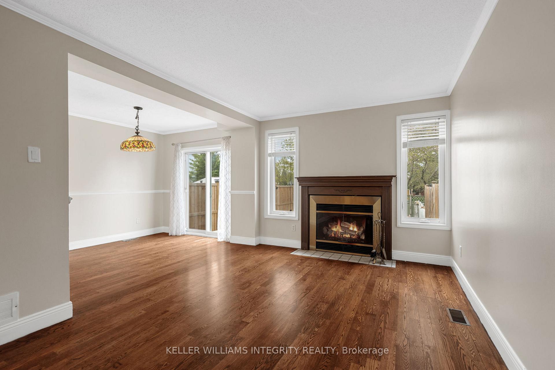Photo 8 of 1450 Corsham Avenue, Ottawa, Fallingbrook/Pineridge — HOMEH