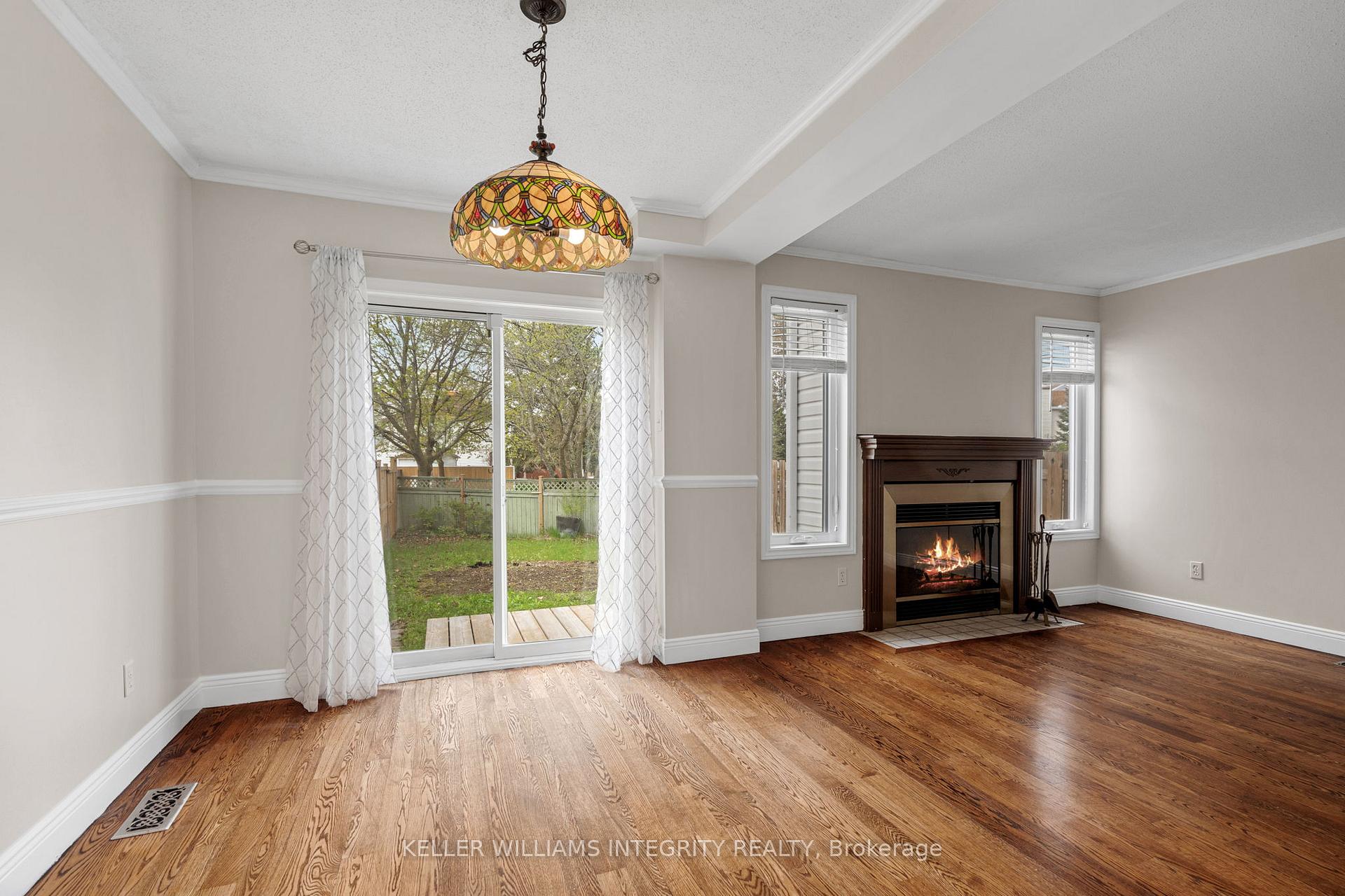 Photo 9 of 1450 Corsham Avenue, Ottawa, Fallingbrook/Pineridge — HOMEH