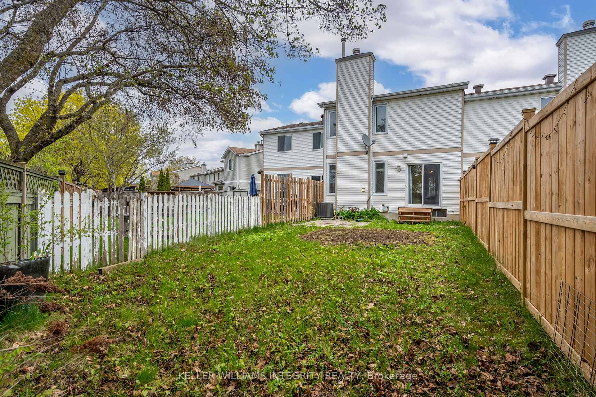 Photo 25 of 1450 Corsham Avenue, Ottawa, Fallingbrook/Pineridge — HOMEH