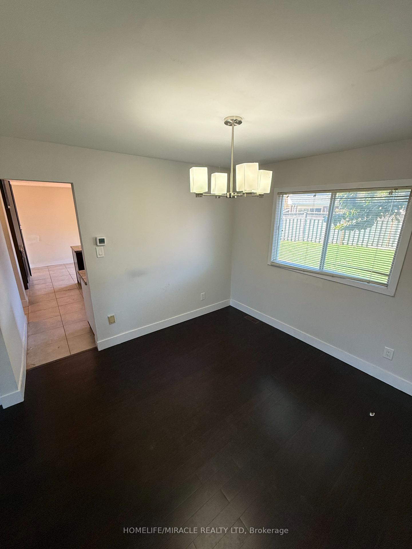Photo 11 of 580 Daylight Court, Pickering, Woodlands — HOMEH