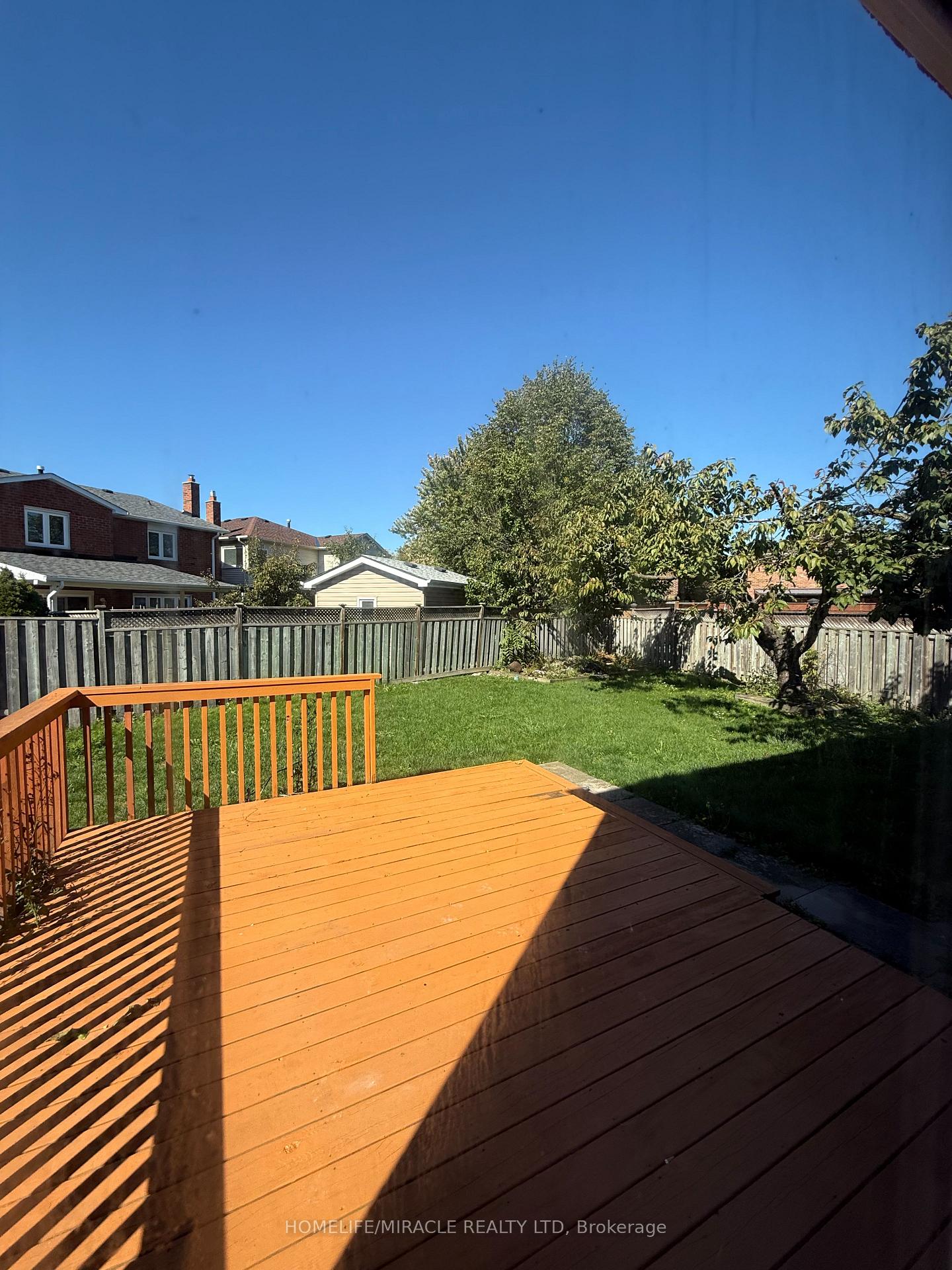 Photo 15 of 580 Daylight Court, Pickering, Woodlands — HOMEH