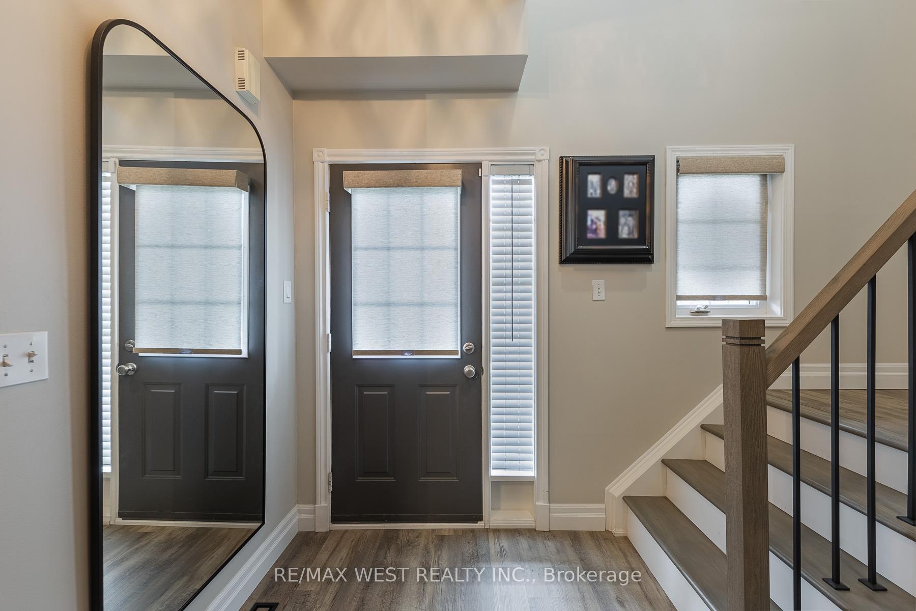 Photo 5 of 284 Alexander Crescent, Milton, Dempsey — HOMEH
