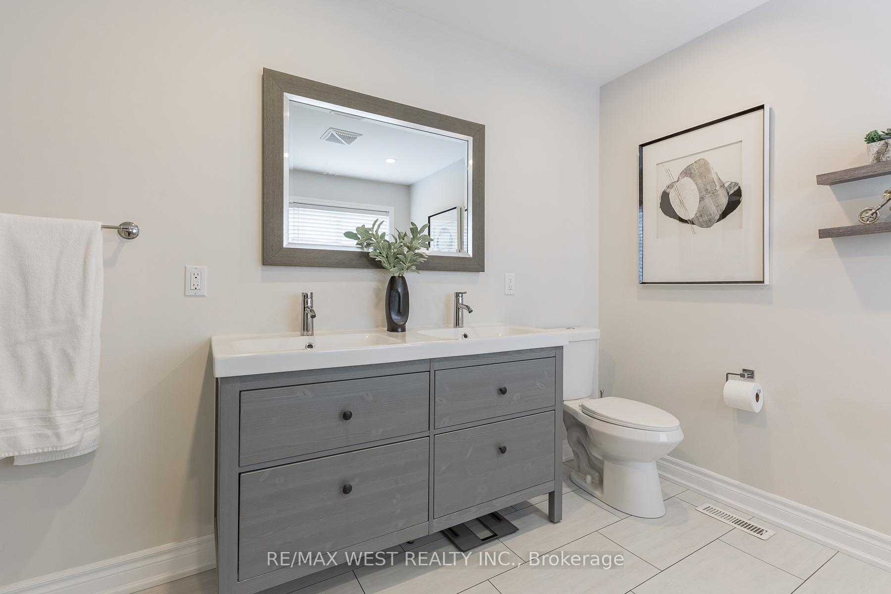 Photo 22 of 284 Alexander Crescent, Milton, Dempsey — HOMEH