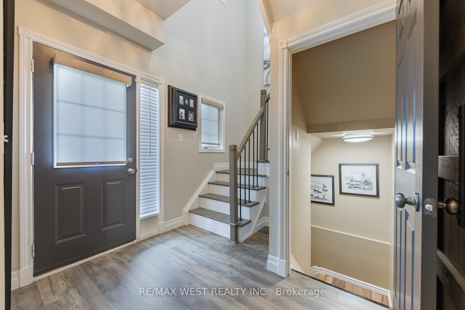 Photo 32 of 284 Alexander Crescent, Milton, Dempsey — HOMEH
