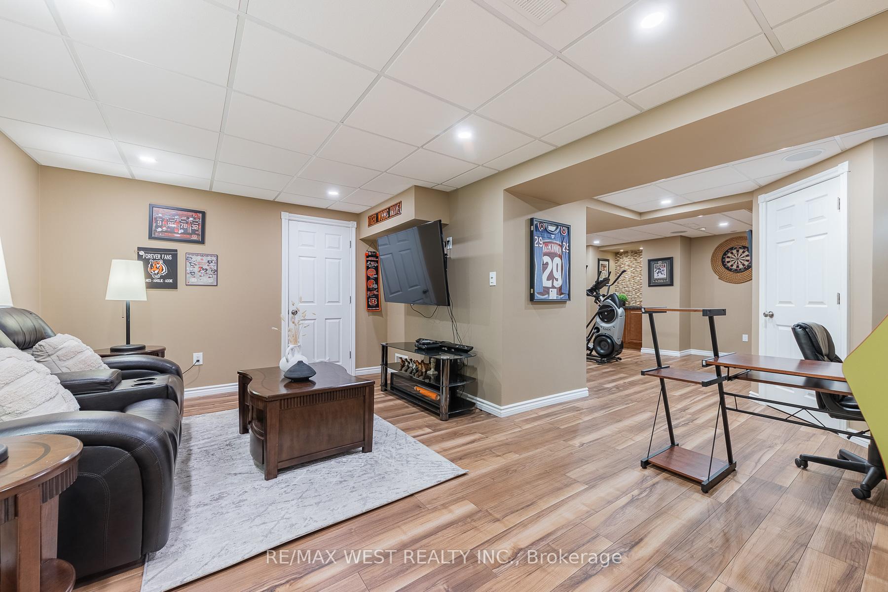 Photo 36 of 284 Alexander Crescent, Milton, Dempsey — HOMEH