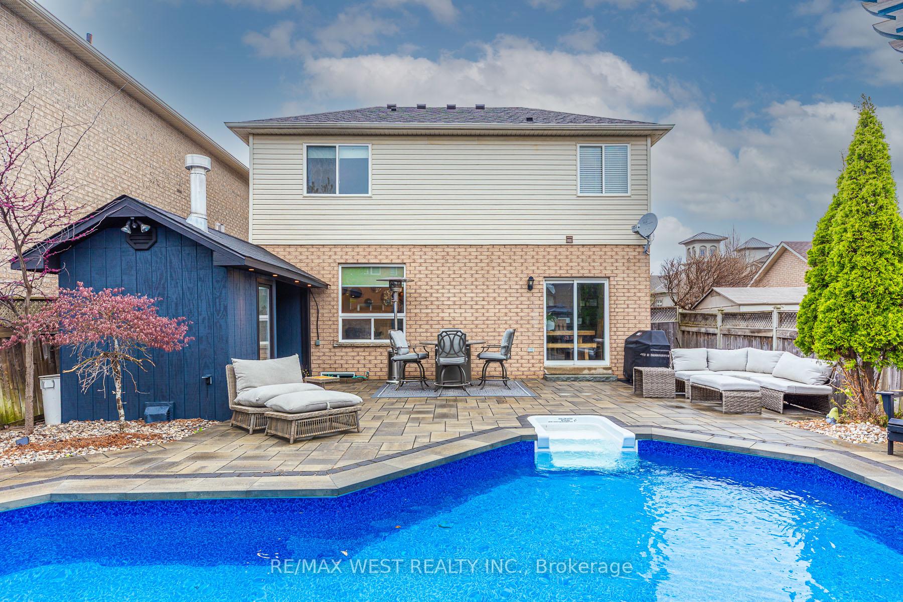 Photo 47 of 284 Alexander Crescent, Milton, Dempsey — HOMEH