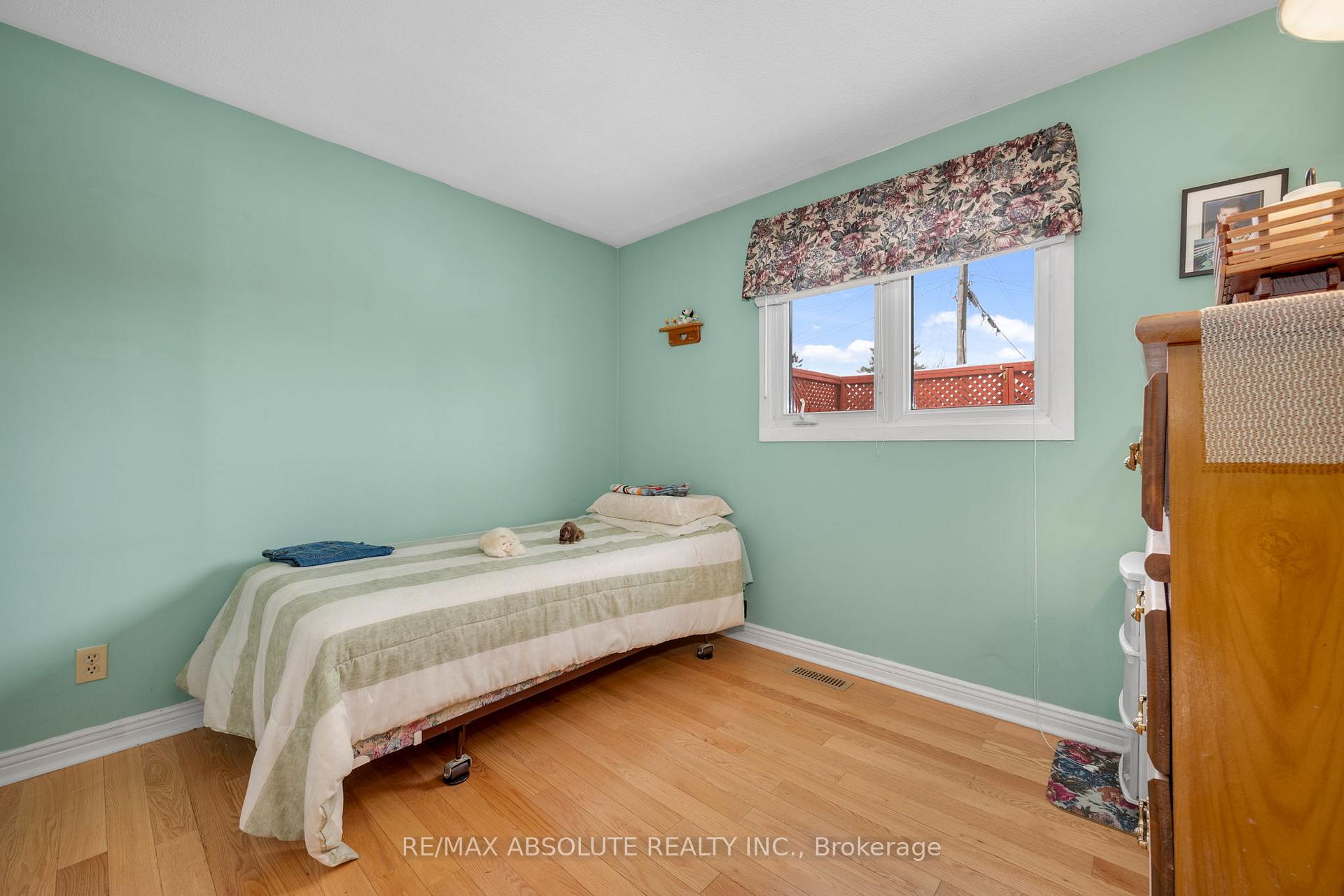 Photo 18 of 1505 Tammy Street, Ottawa, Bilberry Creek/Queenswood Heights — HOMEH