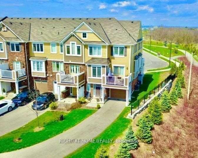 Front of 941 Nadalin Heights