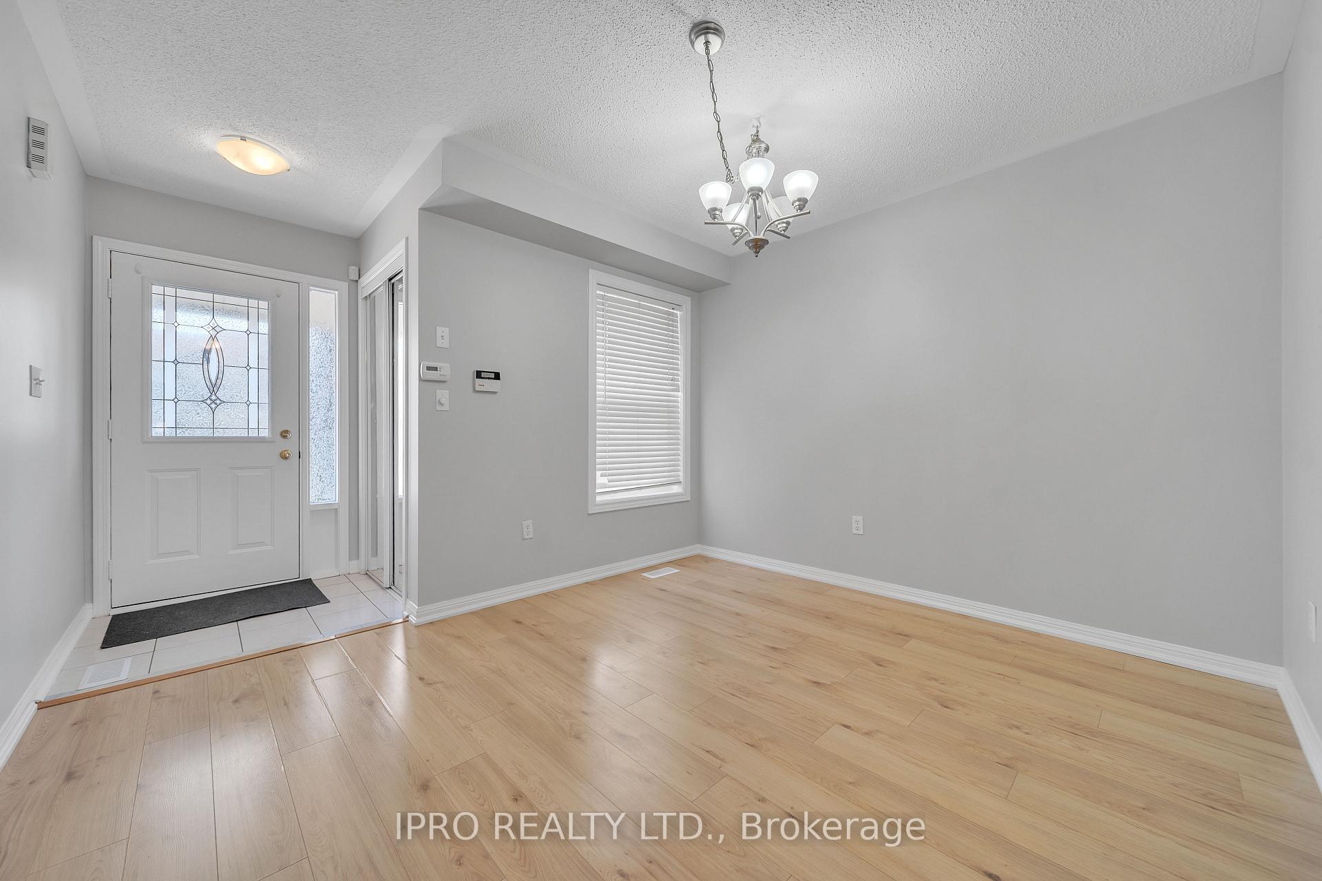 Photo 6 of 388 Baverstock Crescent, Milton, Clarke — HOMEH
